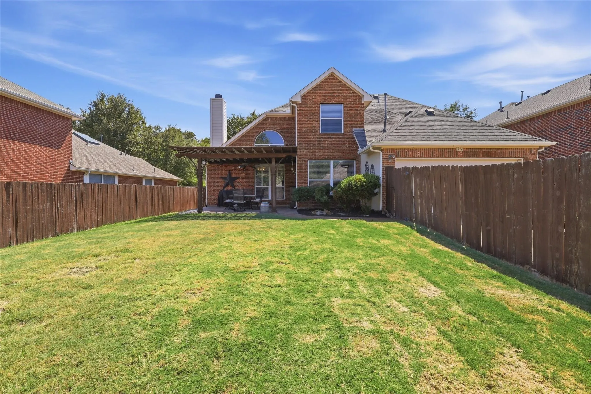 Single Family Residence For Sale in Denton County , 1574 Pleasant Valley Lane, Frisco, Texas 75036, 4 Bedroom, 3 Bathroom, 2 Garage spaces, 2,621 Sqft, built in 2004, mls#21392820, Real Estate Agent in Frisco, Homes For Sale in Denton county, Homes For Sale in Frisco, Realtor in Frisco Texas, Real Estate Brokerage Independent Realty Texas, Luminita Cordes Realtor