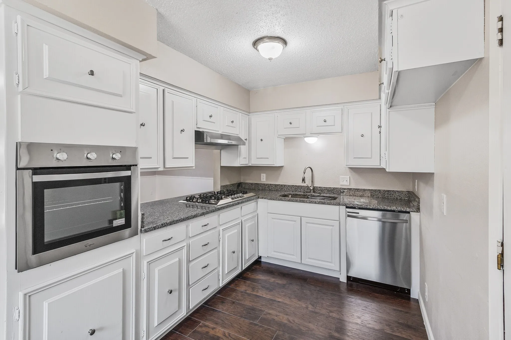 Single Family Residence For Rent in Tarrant County , 3241 Oak Timber Drive, Forest Hill, Texas 76119, 4 Bedroom, 2 Bathroom, 2 Garage spaces, 1,536 Sqft, built in 1968, mls#21394002, Real Estate Agent in Forest Hill, Homes For Rent in Tarrant county, Homes For Rent in Forest Hill, Realtor in Forest Hill Texas, Real Estate Brokerage Independent Realty Texas, Luminita Cordes Realtor