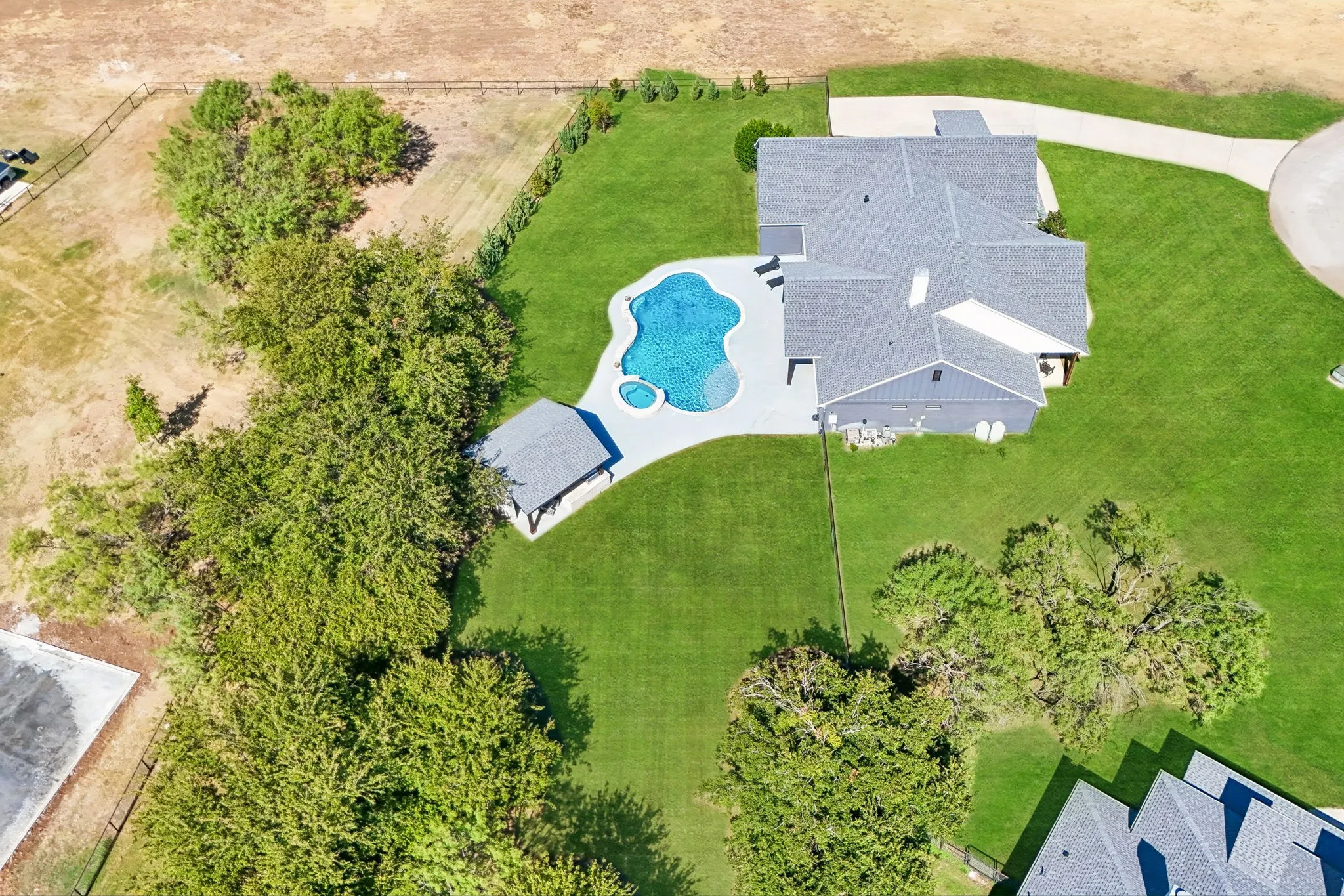 Single Family Residence For Sale in Tarrant County , 8201 Cutter Corral Court, Fort Worth, Texas 76126, 4 Bedroom, 4 Bathroom, 2 Garage spaces, 2,744 Sqft, built in 2021, mls#21393073, Real Estate Agent in Fort Worth, Homes For Sale in Tarrant county, Homes For Sale in Fort Worth, Realtor in Fort Worth Texas, Real Estate Brokerage Independent Realty Texas, Luminita Cordes Realtor