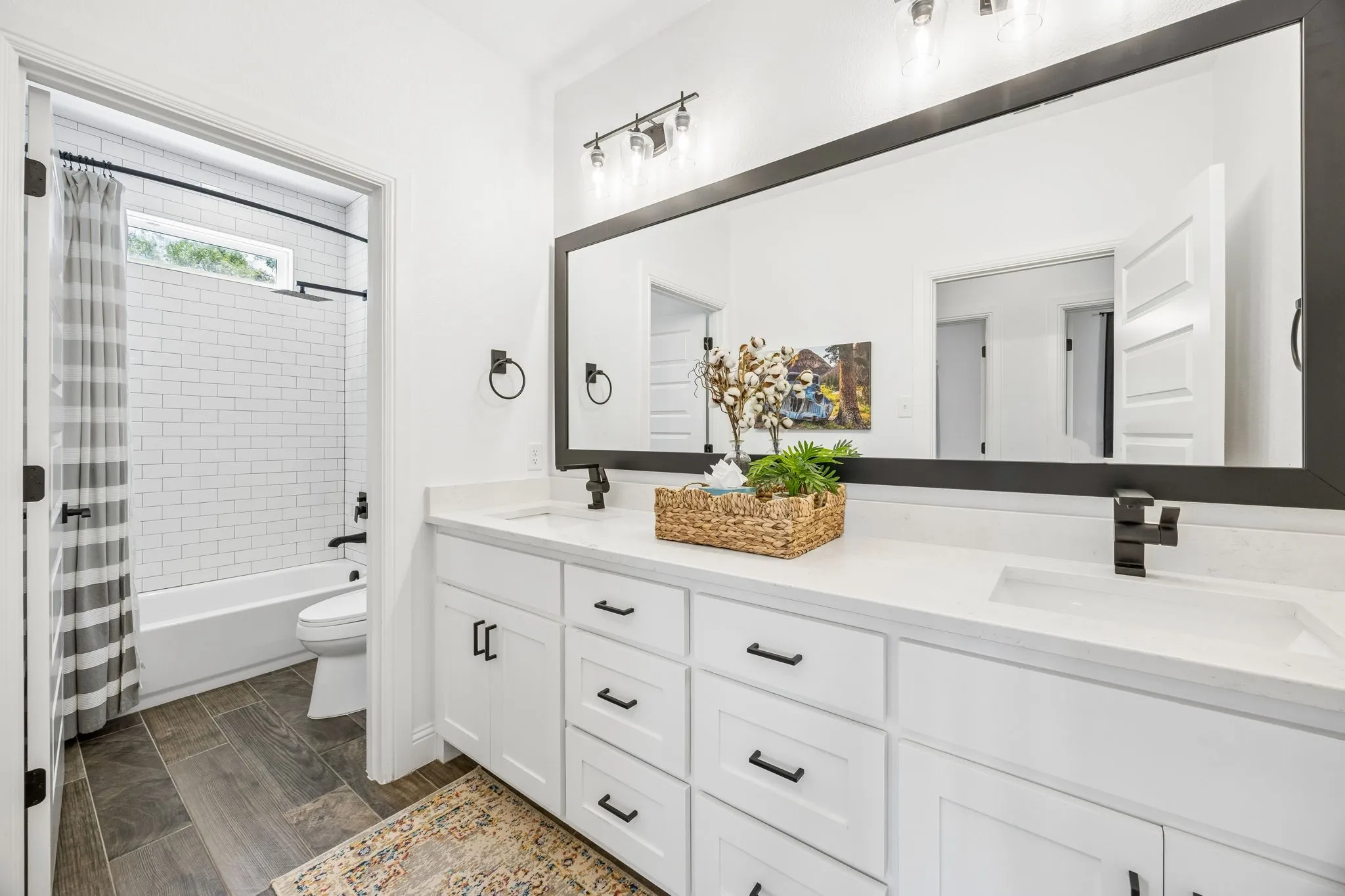 Single Family Residence For Sale in Tarrant County , 8201 Cutter Corral Court, Fort Worth, Texas 76126, 4 Bedroom, 4 Bathroom, 2 Garage spaces, 2,744 Sqft, built in 2021, mls#21393073, Real Estate Agent in Fort Worth, Homes For Sale in Tarrant county, Homes For Sale in Fort Worth, Realtor in Fort Worth Texas, Real Estate Brokerage Independent Realty Texas, Luminita Cordes Realtor