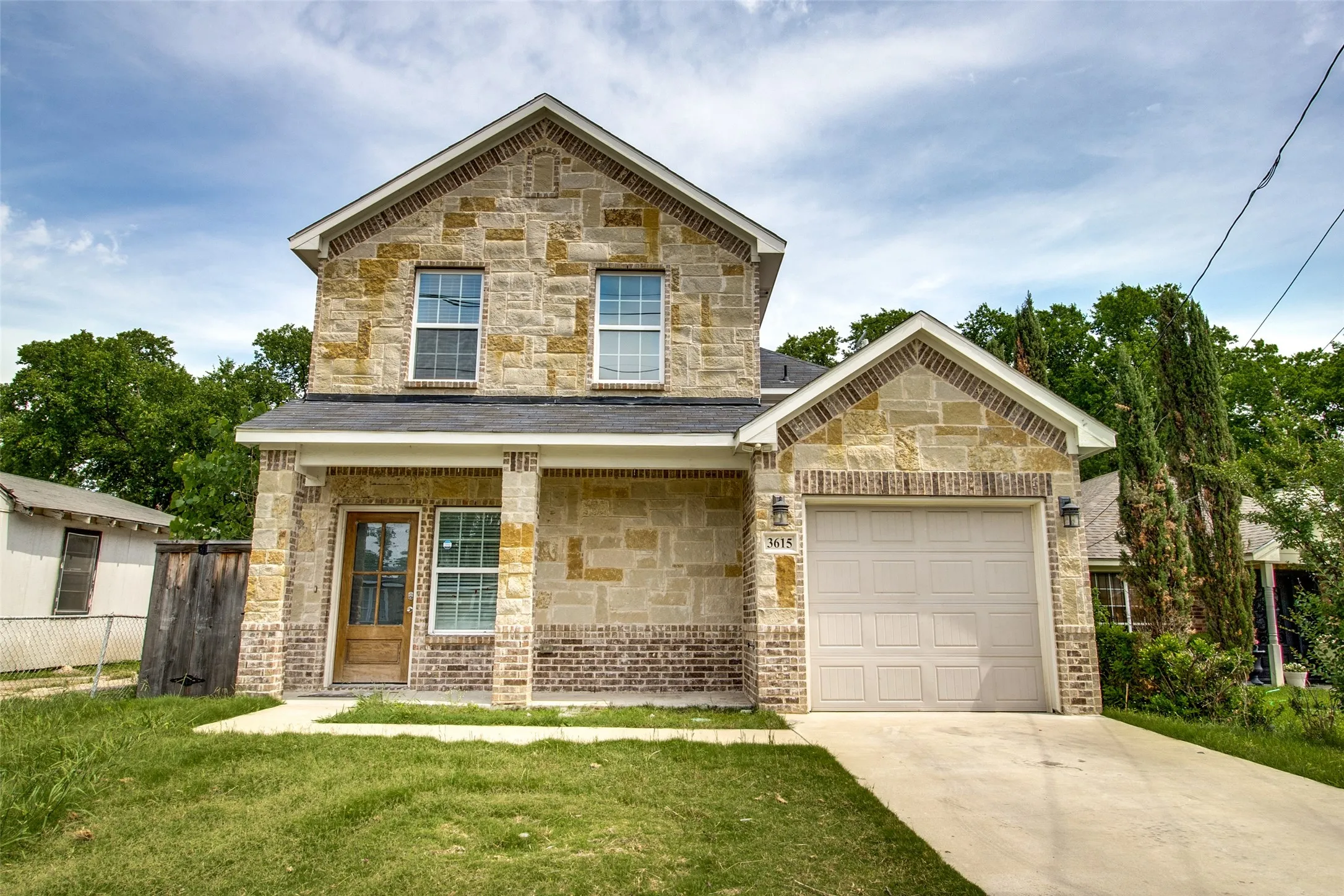 Single Family Residence For Rent in Dallas County , 3615 Pueblo Street, Dallas, Texas 75212, 5 Bedroom, 3 Bathroom, 1 Garage spaces, 2,227 Sqft, built in 2018, mls#21394025, Real Estate Agent in Dallas, Homes For Rent in Dallas county, Homes For Rent in Dallas, Realtor in Dallas Texas, Real Estate Brokerage Independent Realty Texas, Luminita Cordes Realtor