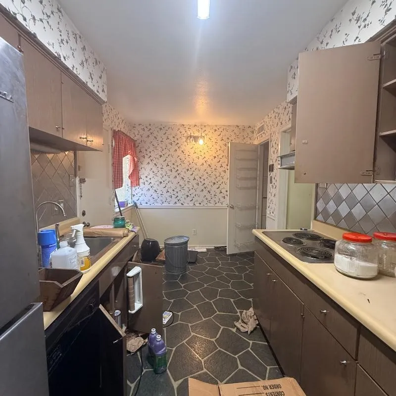 Condominium For Sale in Dallas County , 11316 Park Central Place D, Dallas, Texas 75230, 3 Bedroom, 3 Bathroom, Garage spaces, 1,297 Sqft, built in 1961, mls#21393484, Real Estate Agent in Dallas, Homes For Sale in Dallas county, Homes For Sale in Dallas, Realtor in Dallas Texas, Real Estate Brokerage Independent Realty Texas, Luminita Cordes Realtor