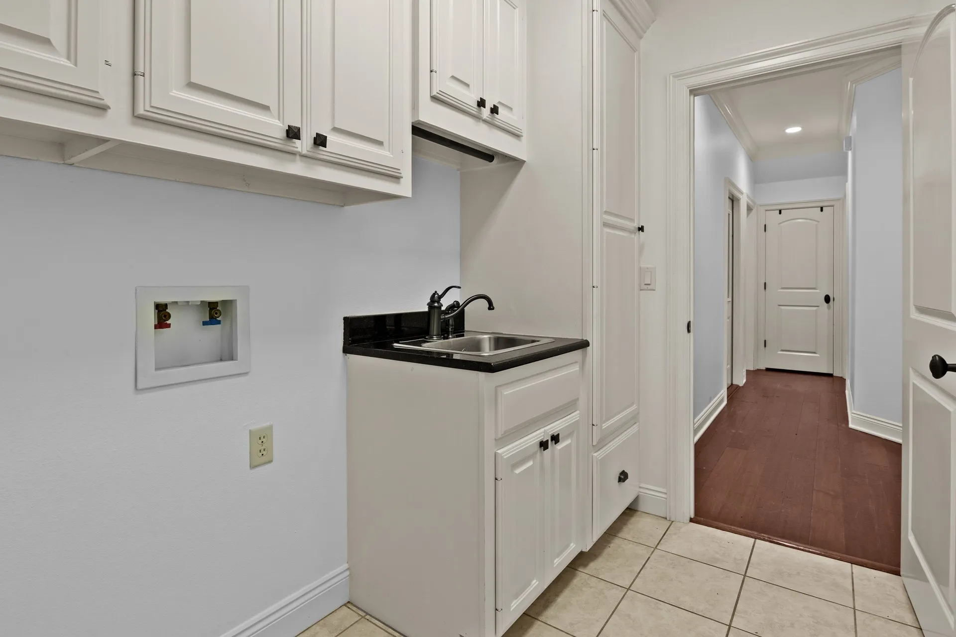 Single Family Residence For Sale in Titus County , 132 Private Road 4206, Mt Pleasant, Texas 75455, 4 Bedroom, 3 Bathroom, 2 Garage spaces, 3,051 Sqft, built in 2006, mls#21393979, Real Estate Agent in Mt Pleasant, Homes For Sale in Titus county, Homes For Sale in Mt Pleasant, Realtor in Mt Pleasant Texas, Real Estate Brokerage Independent Realty Texas, Luminita Cordes Realtor