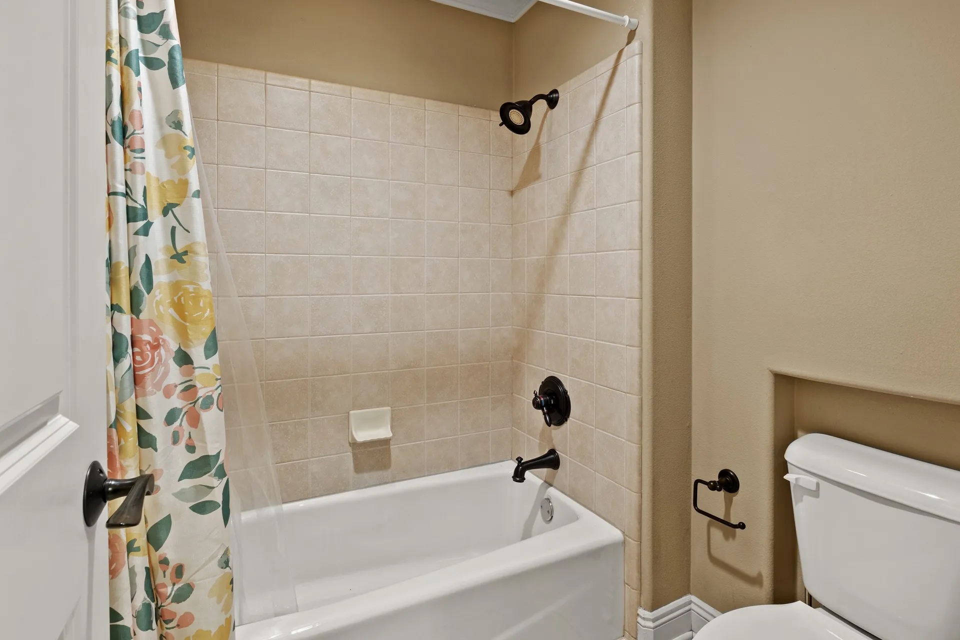 Single Family Residence For Sale in Titus County , 132 Private Road 4206, Mt Pleasant, Texas 75455, 4 Bedroom, 3 Bathroom, 2 Garage spaces, 3,051 Sqft, built in 2006, mls#21393979, Real Estate Agent in Mt Pleasant, Homes For Sale in Titus county, Homes For Sale in Mt Pleasant, Realtor in Mt Pleasant Texas, Real Estate Brokerage Independent Realty Texas, Luminita Cordes Realtor