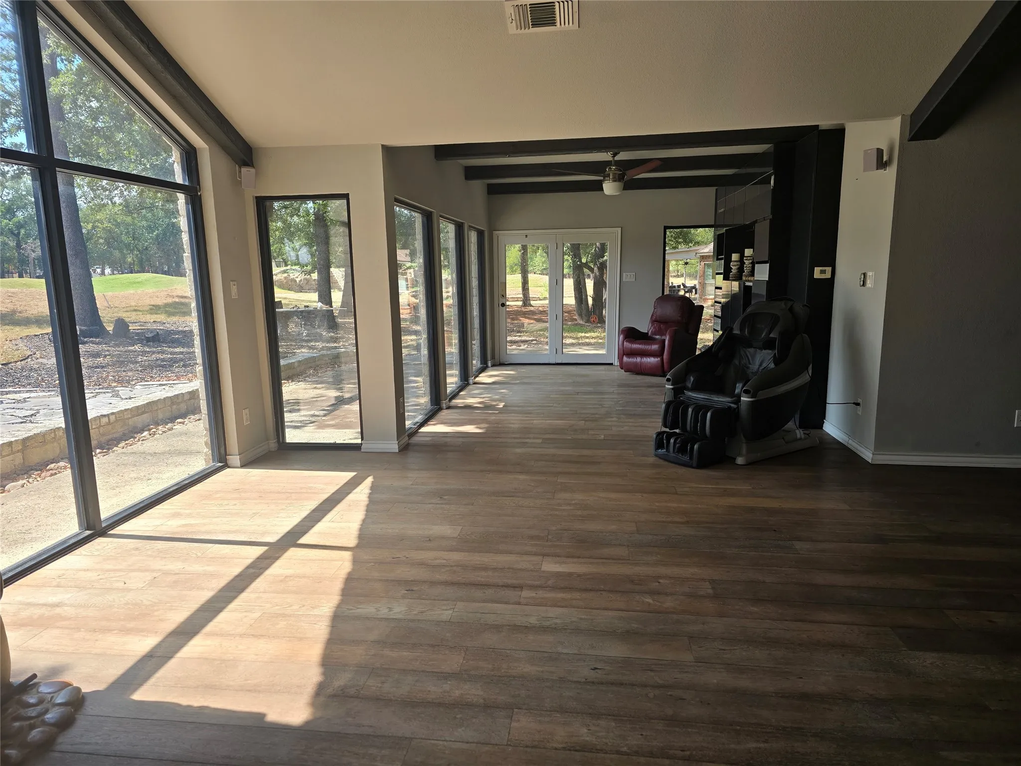 Single Family Residence For Rent in Parker County , 437 Sugar Tree Drive, Lipan, Texas 76462, 4 Bedroom, 3 Bathroom, 2 Garage spaces, 3,851 Sqft, built in 1999, mls#21394035, Real Estate Agent in Lipan, Homes For Rent in Parker county, Homes For Rent in Lipan, Realtor in Lipan Texas, Real Estate Brokerage Independent Realty Texas, Luminita Cordes Realtor