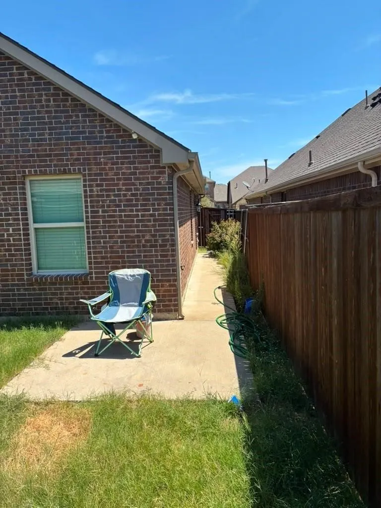 Single Family Residence For Sale in Kaufman County , 2729 Pease Drive, Forney, Texas 75126, 3 Bedroom, 2 Bathroom, 2 Garage spaces, 1,470 Sqft, built in 2019, mls#21394003, Real Estate Agent in Forney, Homes For Sale in Kaufman county, Homes For Sale in Forney, Realtor in Forney Texas, Real Estate Brokerage Independent Realty Texas, Luminita Cordes Realtor