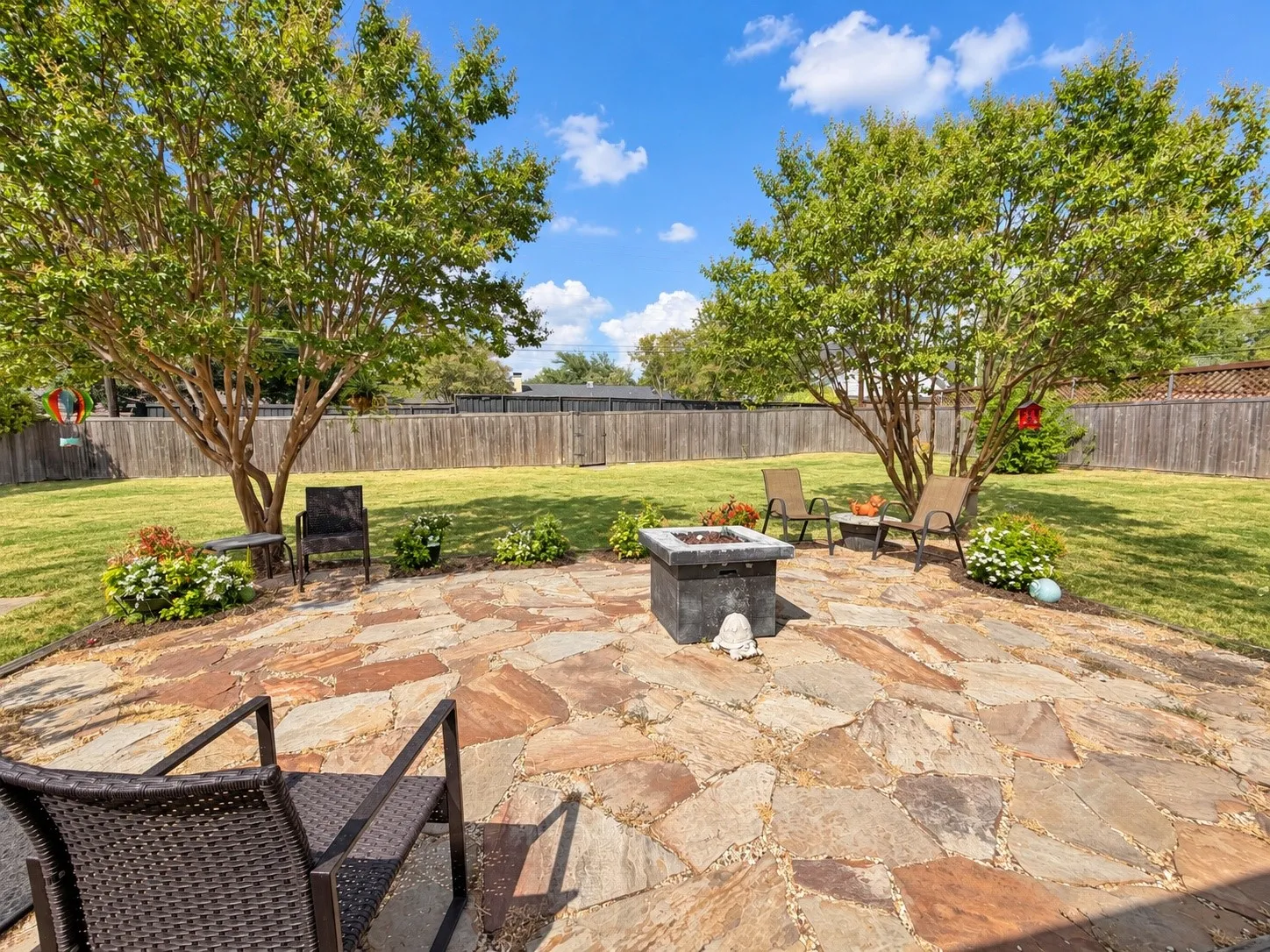 Single Family Residence For Rent in Dallas County , 3647 Whitehall Drive, Dallas, Texas 75229, 3 Bedroom, 2 Bathroom, 2 Garage spaces, 1,890 Sqft, built in 1958, mls#21389865, Real Estate Agent in Dallas, Homes For Rent in Dallas county, Homes For Rent in Dallas, Realtor in Dallas Texas, Real Estate Brokerage Independent Realty Texas, Luminita Cordes Realtor