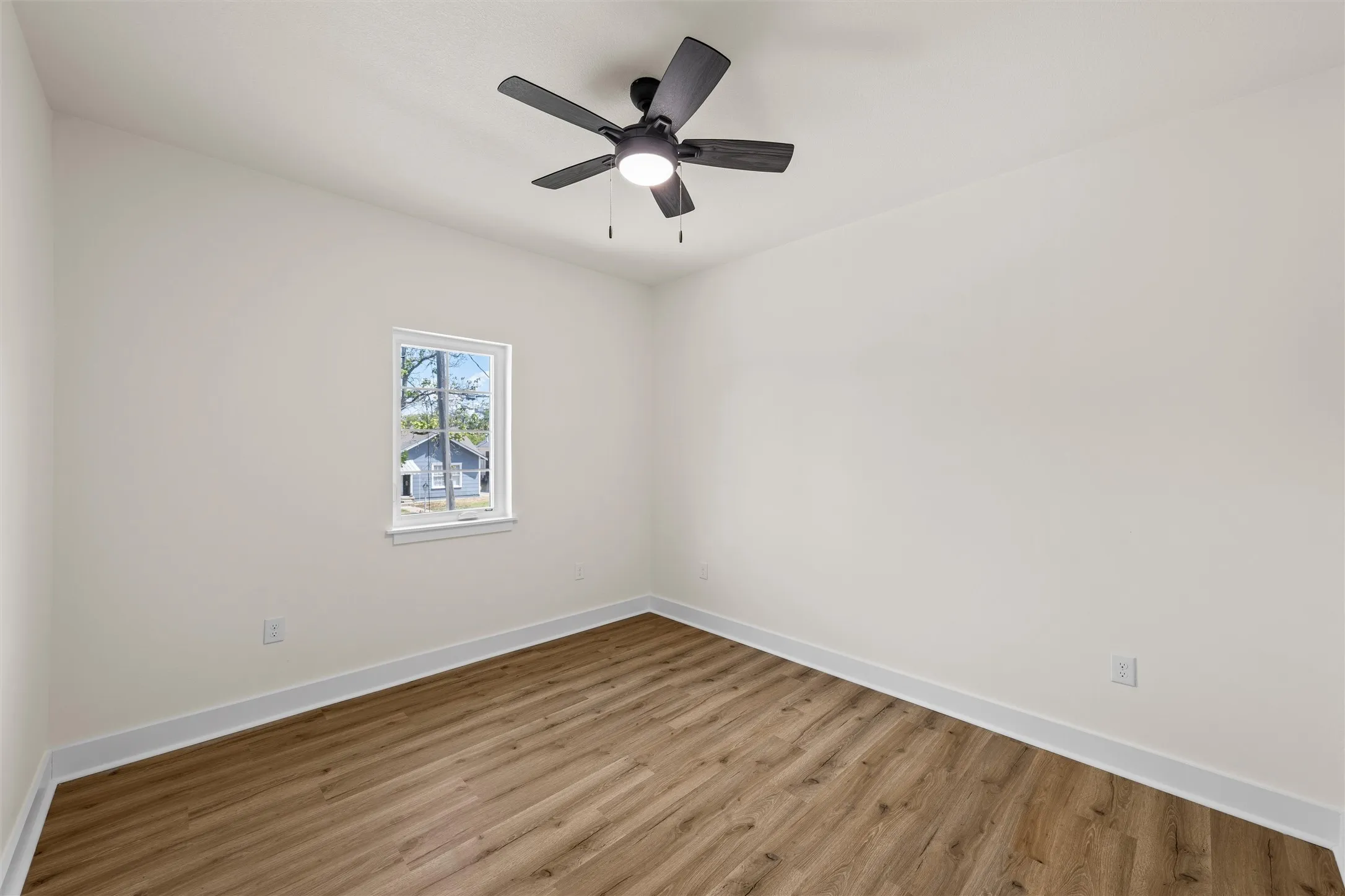 Single Family Residence For Sale in Mc Lennan County , 1616 N 17th Street, Waco, Texas 76707, 3 Bedroom, 3 Bathroom, Garage spaces, 1,791 Sqft, built in 2026, mls#21393707, Real Estate Agent in Waco, Homes For Sale in Mc Lennan county, Homes For Sale in Waco, Realtor in Waco Texas, Real Estate Brokerage Independent Realty Texas, Luminita Cordes Realtor