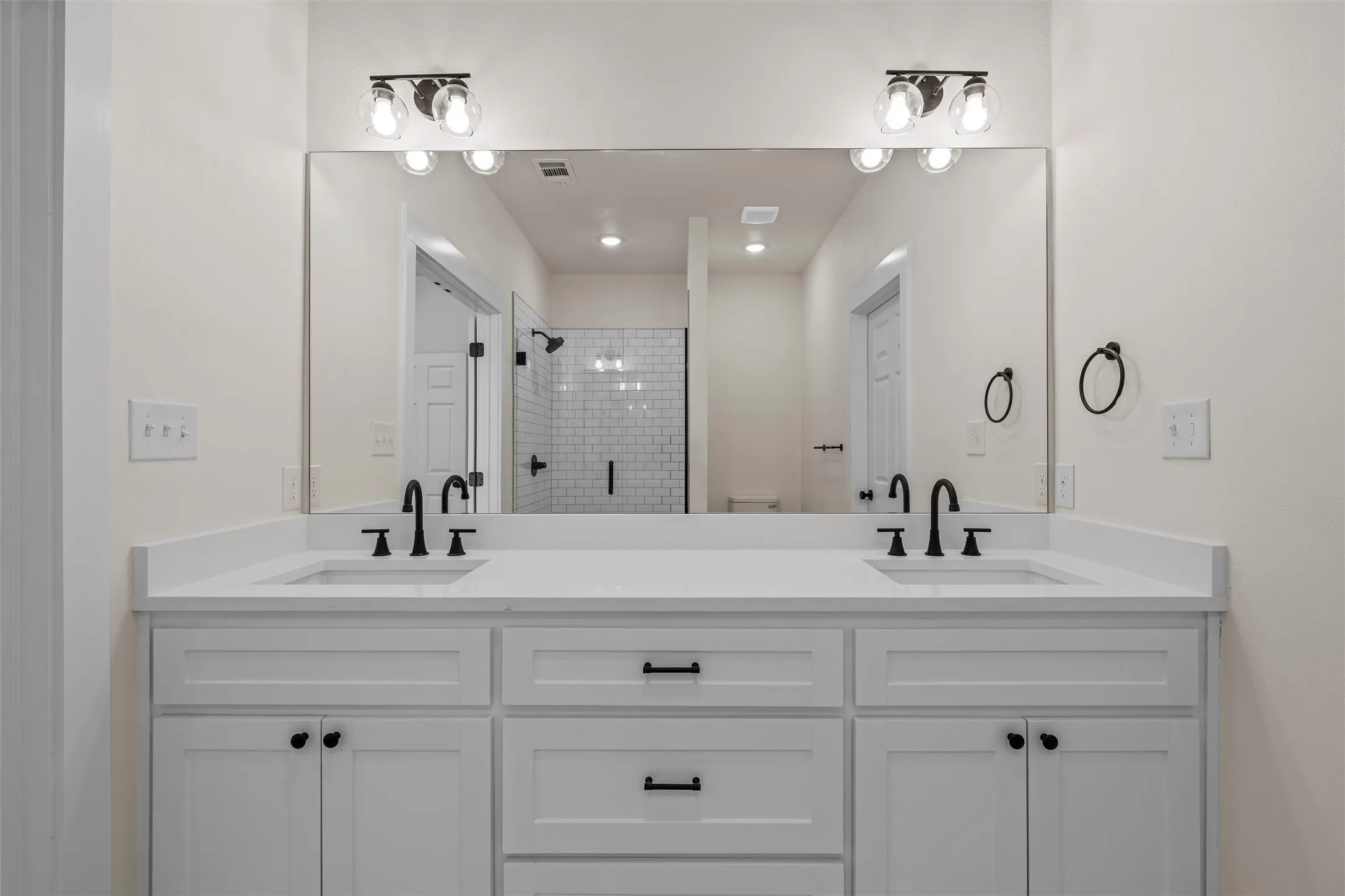 Single Family Residence For Sale in Mc Lennan County , 1616 N 17th Street, Waco, Texas 76707, 3 Bedroom, 3 Bathroom, Garage spaces, 1,791 Sqft, built in 2026, mls#21393707, Real Estate Agent in Waco, Homes For Sale in Mc Lennan county, Homes For Sale in Waco, Realtor in Waco Texas, Real Estate Brokerage Independent Realty Texas, Luminita Cordes Realtor