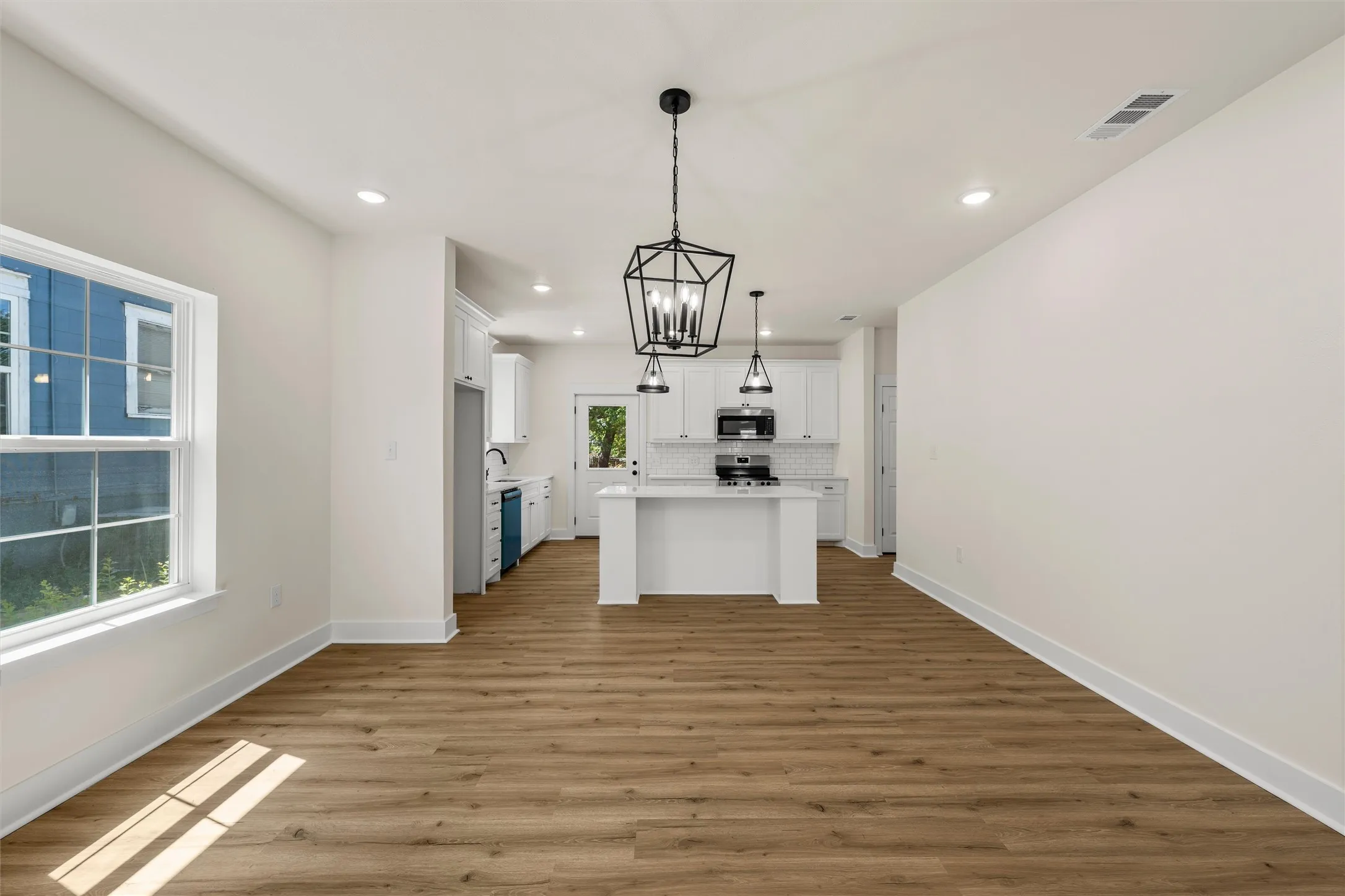 Single Family Residence For Sale in Mc Lennan County , 1616 N 17th Street, Waco, Texas 76707, 3 Bedroom, 3 Bathroom, Garage spaces, 1,791 Sqft, built in 2026, mls#21393707, Real Estate Agent in Waco, Homes For Sale in Mc Lennan county, Homes For Sale in Waco, Realtor in Waco Texas, Real Estate Brokerage Independent Realty Texas, Luminita Cordes Realtor