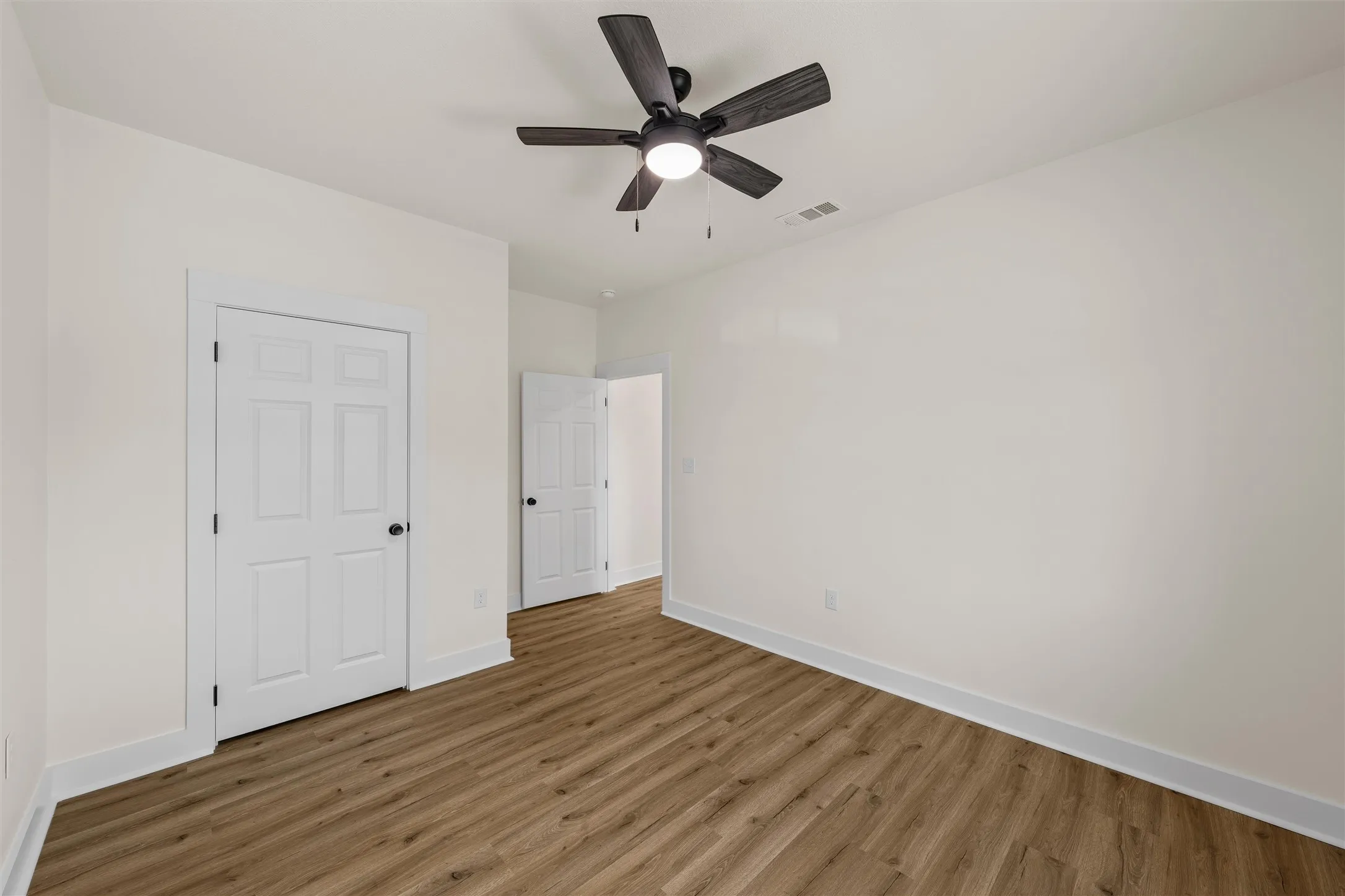 Single Family Residence For Sale in Mc Lennan County , 1616 N 17th Street, Waco, Texas 76707, 3 Bedroom, 3 Bathroom, Garage spaces, 1,791 Sqft, built in 2026, mls#21393707, Real Estate Agent in Waco, Homes For Sale in Mc Lennan county, Homes For Sale in Waco, Realtor in Waco Texas, Real Estate Brokerage Independent Realty Texas, Luminita Cordes Realtor