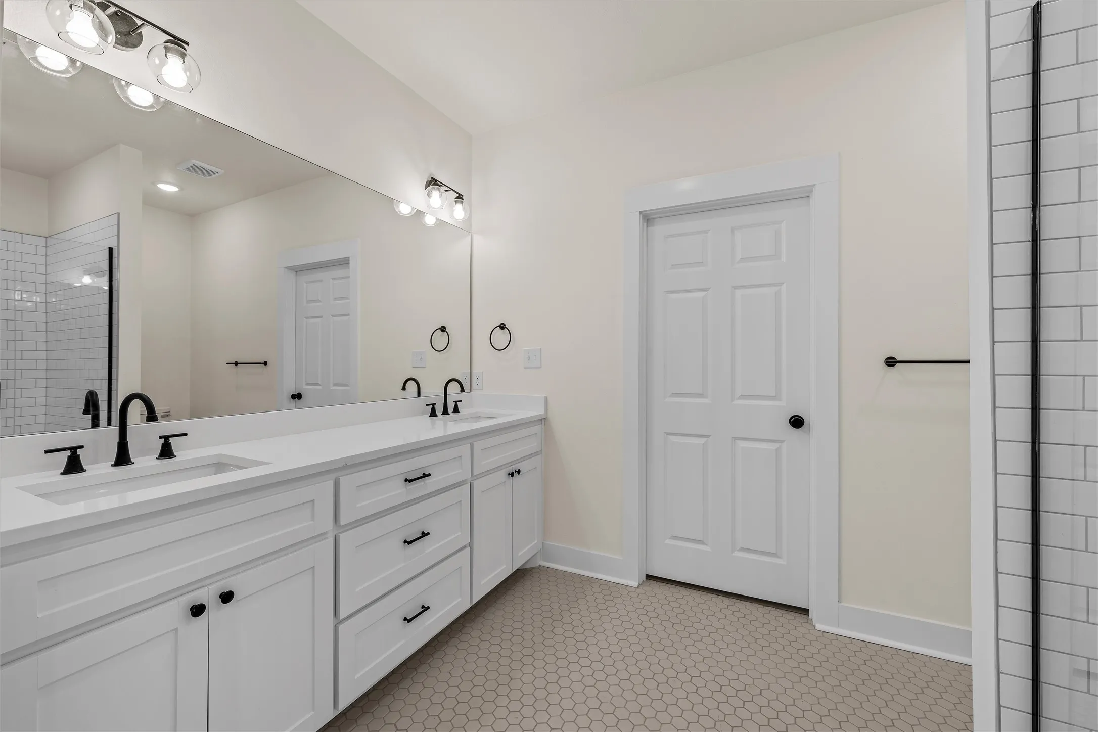 Single Family Residence For Sale in Mc Lennan County , 1616 N 17th Street, Waco, Texas 76707, 3 Bedroom, 3 Bathroom, Garage spaces, 1,791 Sqft, built in 2026, mls#21393707, Real Estate Agent in Waco, Homes For Sale in Mc Lennan county, Homes For Sale in Waco, Realtor in Waco Texas, Real Estate Brokerage Independent Realty Texas, Luminita Cordes Realtor