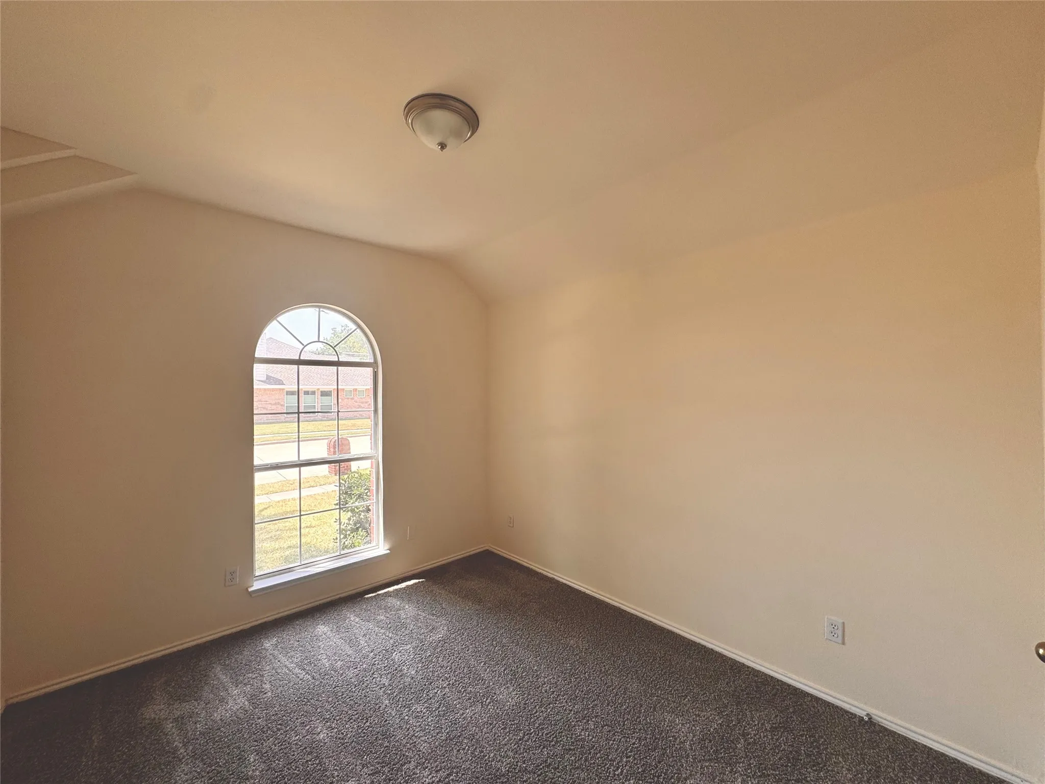 Single Family Residence For Rent in Collin County , 6734 Richmond Drive, Frisco, Texas 75035, 3 Bedroom, 2 Bathroom, 2 Garage spaces, 2,078 Sqft, built in 2000, mls#21394060, Real Estate Agent in Frisco, Homes For Rent in Collin county, Homes For Rent in Frisco, Realtor in Frisco Texas, Real Estate Brokerage Independent Realty Texas, Luminita Cordes Realtor