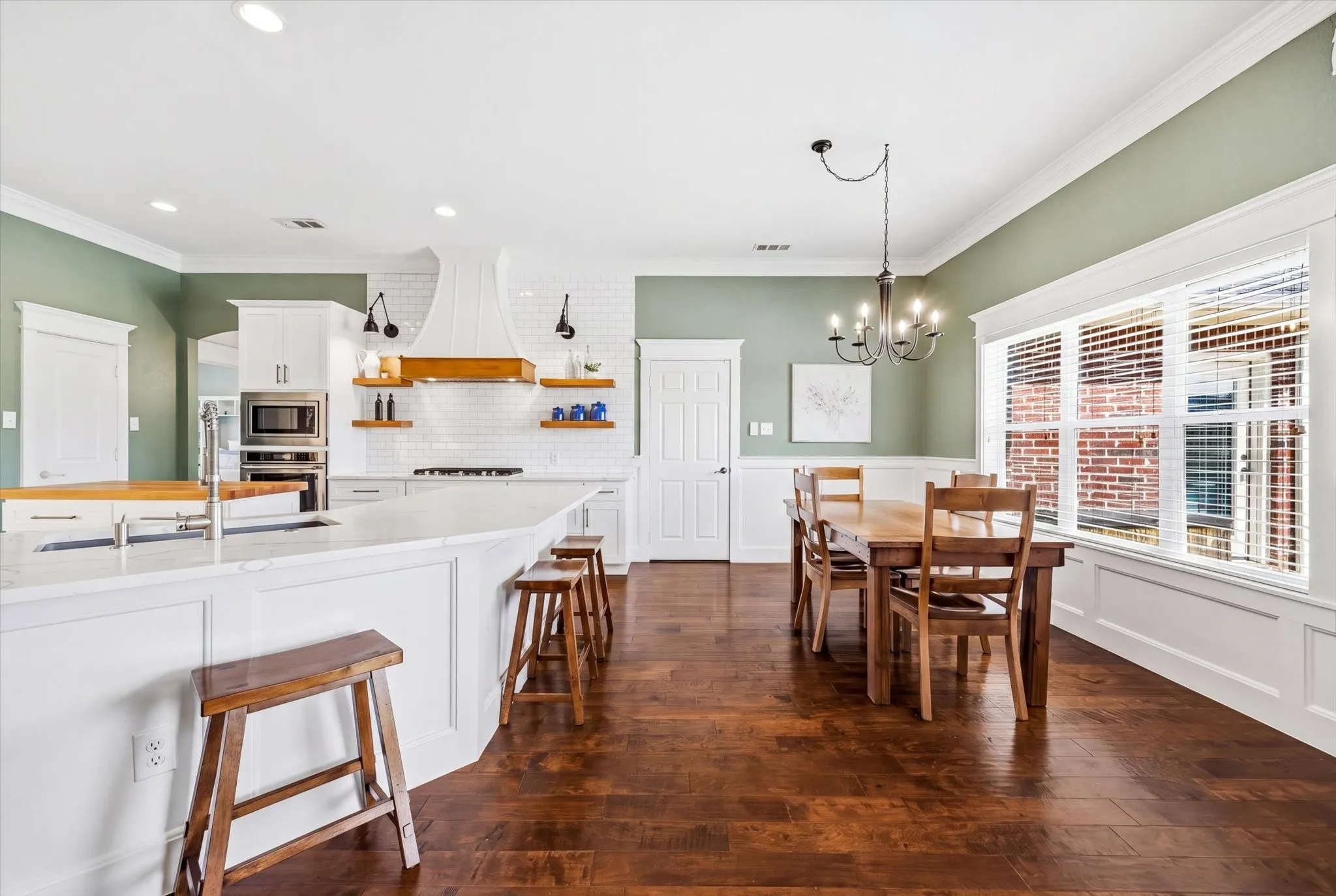 Single Family Residence For Sale in Rockwall County , 287 Pheasant Hill Drive, Mclendon Chisholm, Texas 75032, 4 Bedroom, 4 Bathroom, 2 Garage spaces, 3,091 Sqft, built in 2011, mls#21393914, Real Estate Agent in Mclendon Chisholm, Homes For Sale in Rockwall county, Homes For Sale in Mclendon Chisholm, Realtor in Mclendon Chisholm Texas, Real Estate Brokerage Independent Realty Texas, Luminita Cordes Realtor