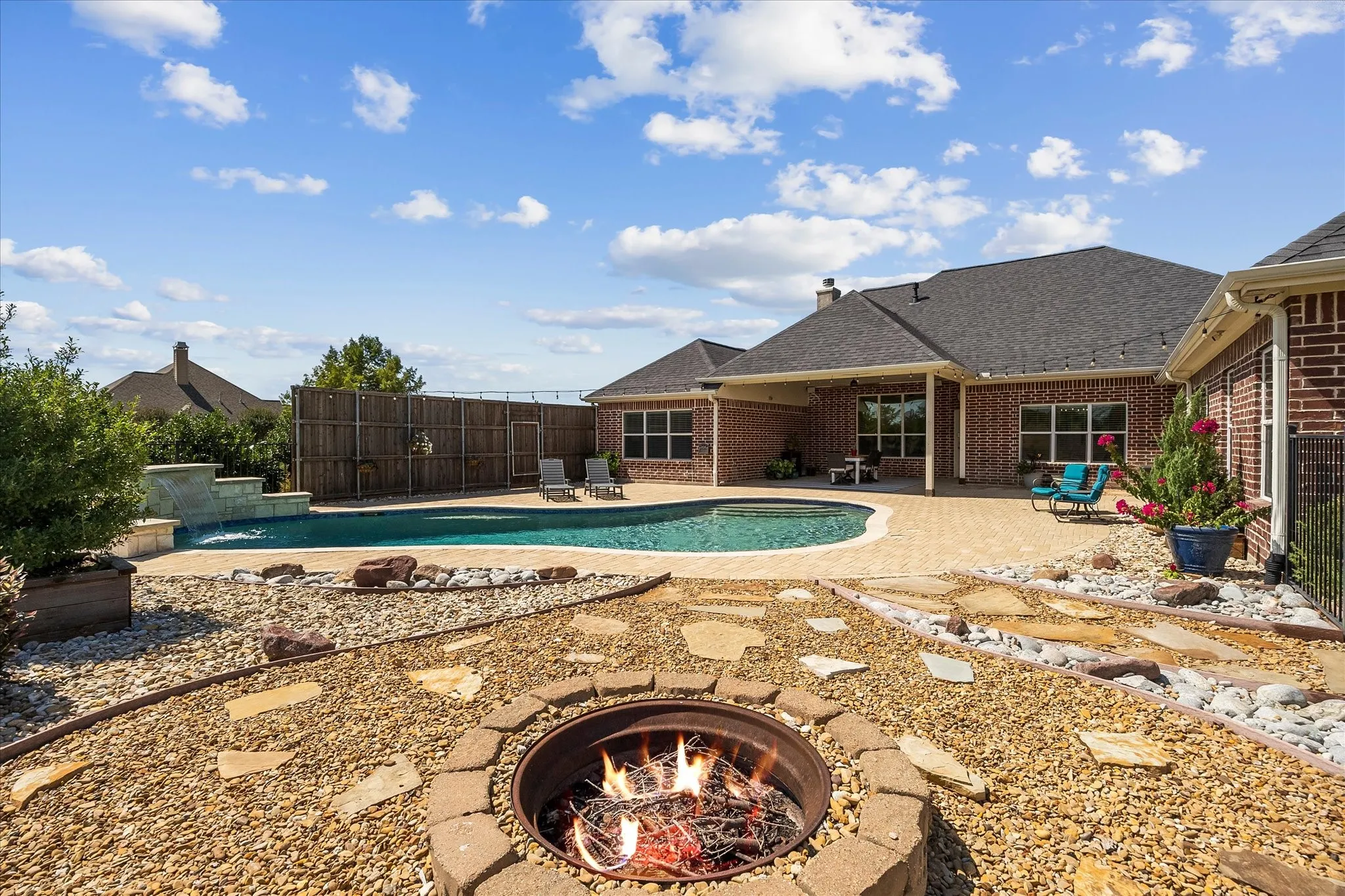 Single Family Residence For Sale in Rockwall County , 287 Pheasant Hill Drive, Mclendon Chisholm, Texas 75032, 4 Bedroom, 4 Bathroom, 2 Garage spaces, 3,091 Sqft, built in 2011, mls#21393914, Real Estate Agent in Mclendon Chisholm, Homes For Sale in Rockwall county, Homes For Sale in Mclendon Chisholm, Realtor in Mclendon Chisholm Texas, Real Estate Brokerage Independent Realty Texas, Luminita Cordes Realtor