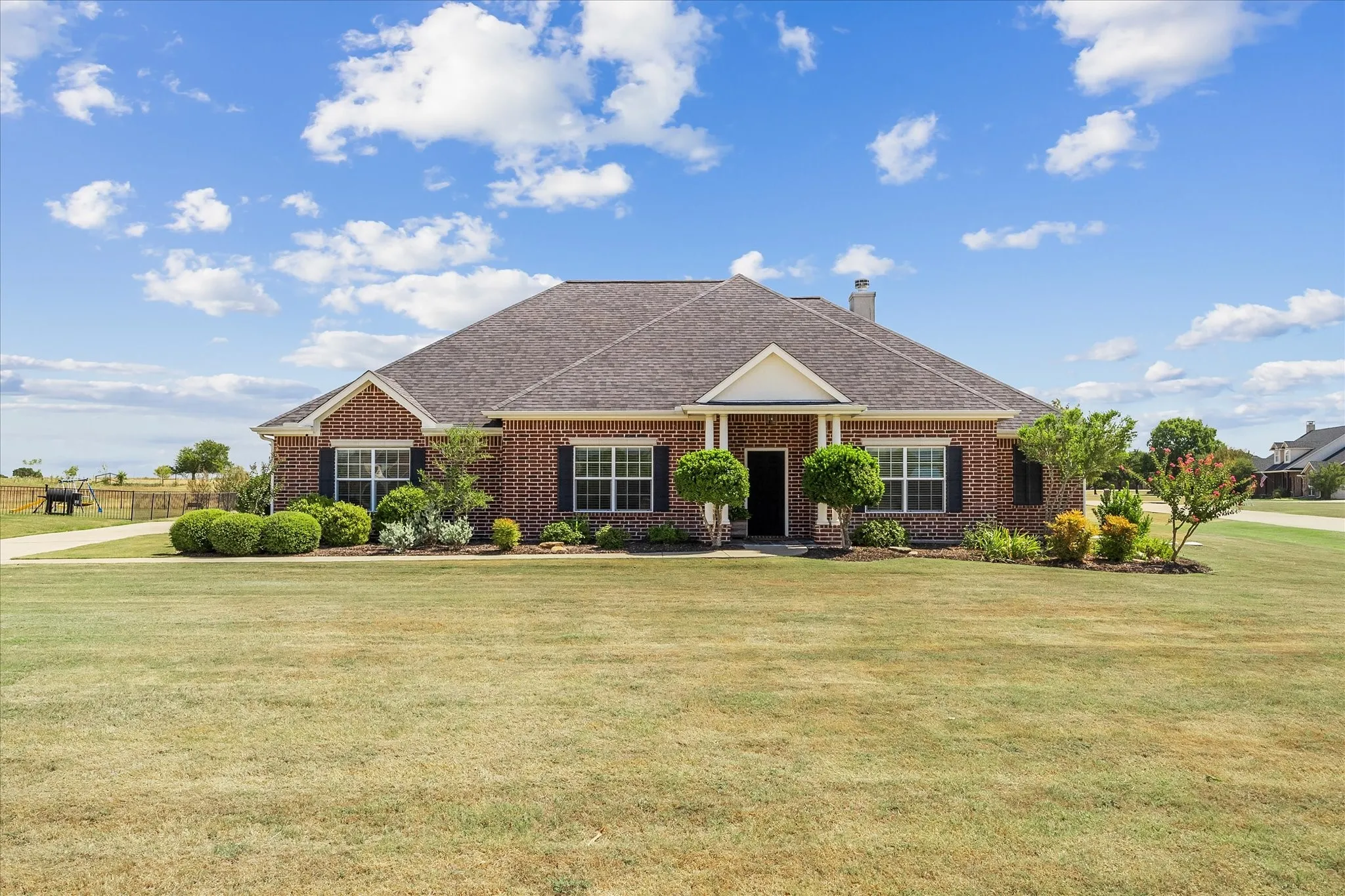 Single Family Residence For Sale in Rockwall County , 287 Pheasant Hill Drive, Mclendon Chisholm, Texas 75032, 4 Bedroom, 4 Bathroom, 2 Garage spaces, 3,091 Sqft, built in 2011, mls#21393914, Real Estate Agent in Mclendon Chisholm, Homes For Sale in Rockwall county, Homes For Sale in Mclendon Chisholm, Realtor in Mclendon Chisholm Texas, Real Estate Brokerage Independent Realty Texas, Luminita Cordes Realtor
