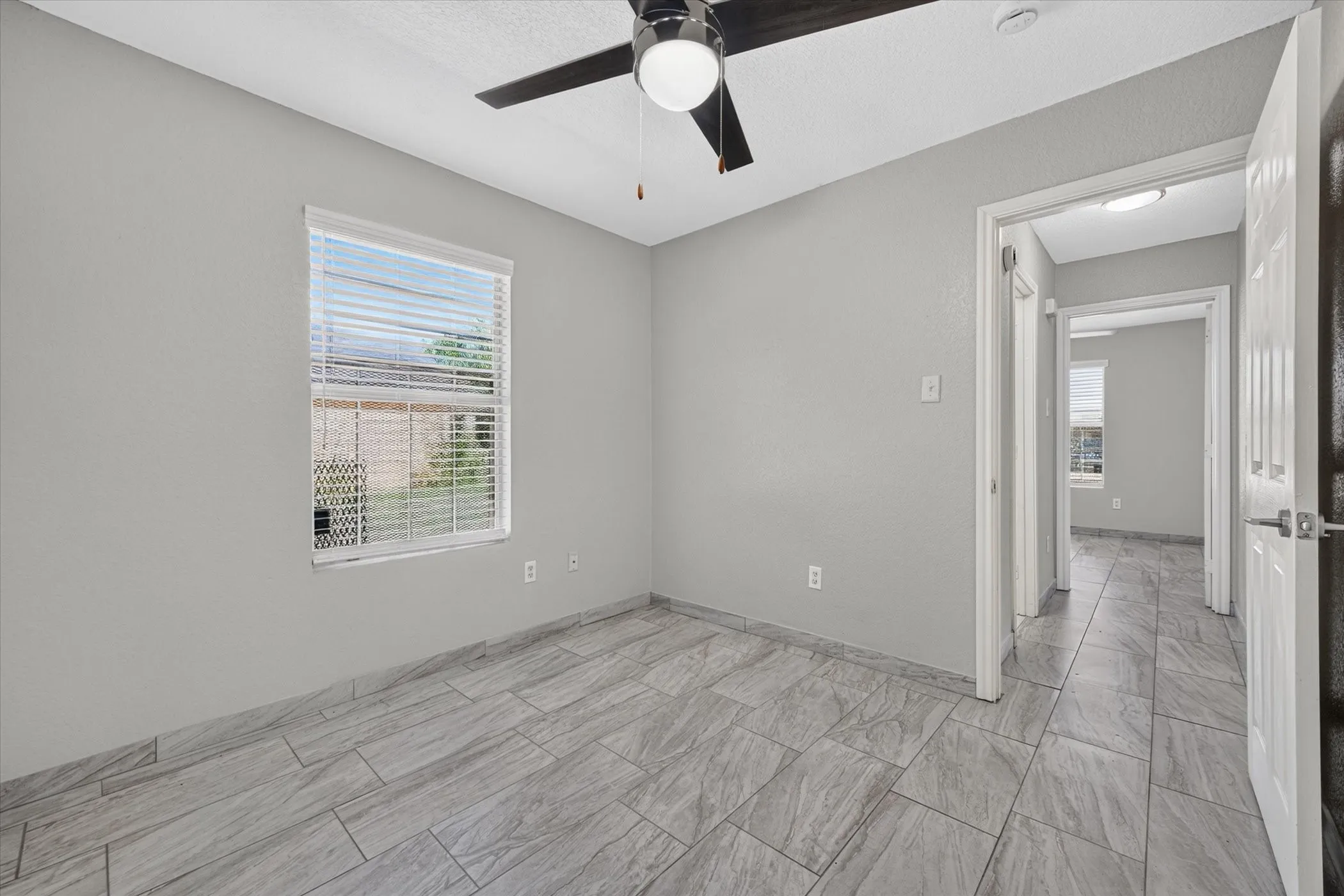 Single Family Residence For Rent in Tarrant County , 5304 Carol Avenue, Fort Worth, Texas 76105, 4 Bedroom, 2 Bathroom, Garage spaces, 1,230 Sqft, built in 2006, mls#21394070, Real Estate Agent in Fort Worth, Homes For Rent in Tarrant county, Homes For Rent in Fort Worth, Realtor in Fort Worth Texas, Real Estate Brokerage Independent Realty Texas, Luminita Cordes Realtor
