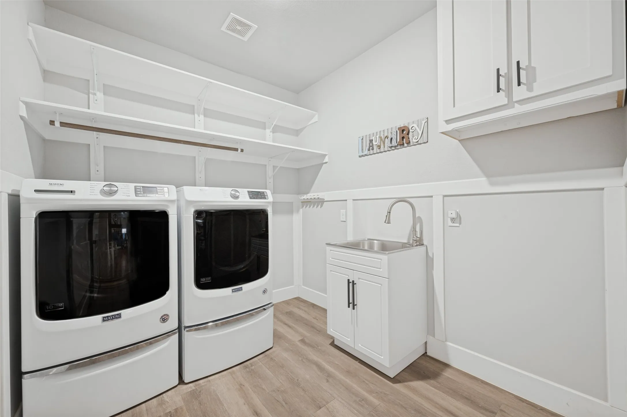 Single Family Residence For Sale in Collin County , 4515 County Road 494, Princeton, Texas 75407, 4 Bedroom, 3 Bathroom, 3 Garage spaces, 2,830 Sqft, built in 2021, mls#21384296, Real Estate Agent in Princeton, Homes For Sale in Collin county, Homes For Sale in Princeton, Realtor in Princeton Texas, Real Estate Brokerage Independent Realty Texas, Luminita Cordes Realtor