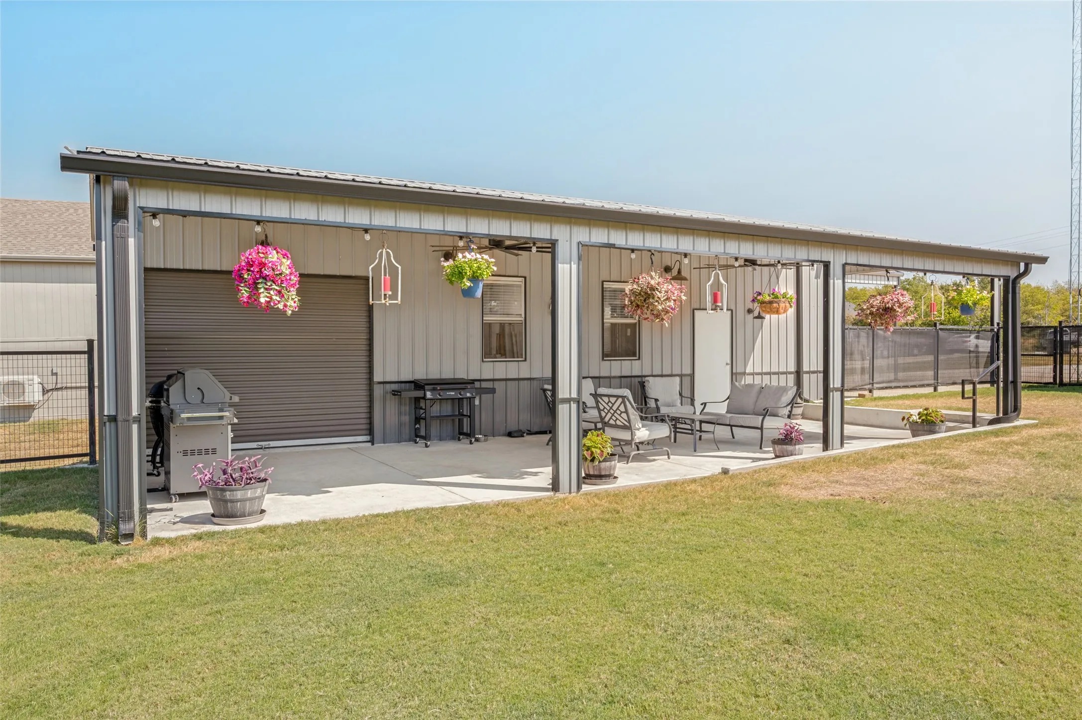 Single Family Residence For Sale in Collin County , 4515 County Road 494, Princeton, Texas 75407, 4 Bedroom, 3 Bathroom, 3 Garage spaces, 2,830 Sqft, built in 2021, mls#21384296, Real Estate Agent in Princeton, Homes For Sale in Collin county, Homes For Sale in Princeton, Realtor in Princeton Texas, Real Estate Brokerage Independent Realty Texas, Luminita Cordes Realtor