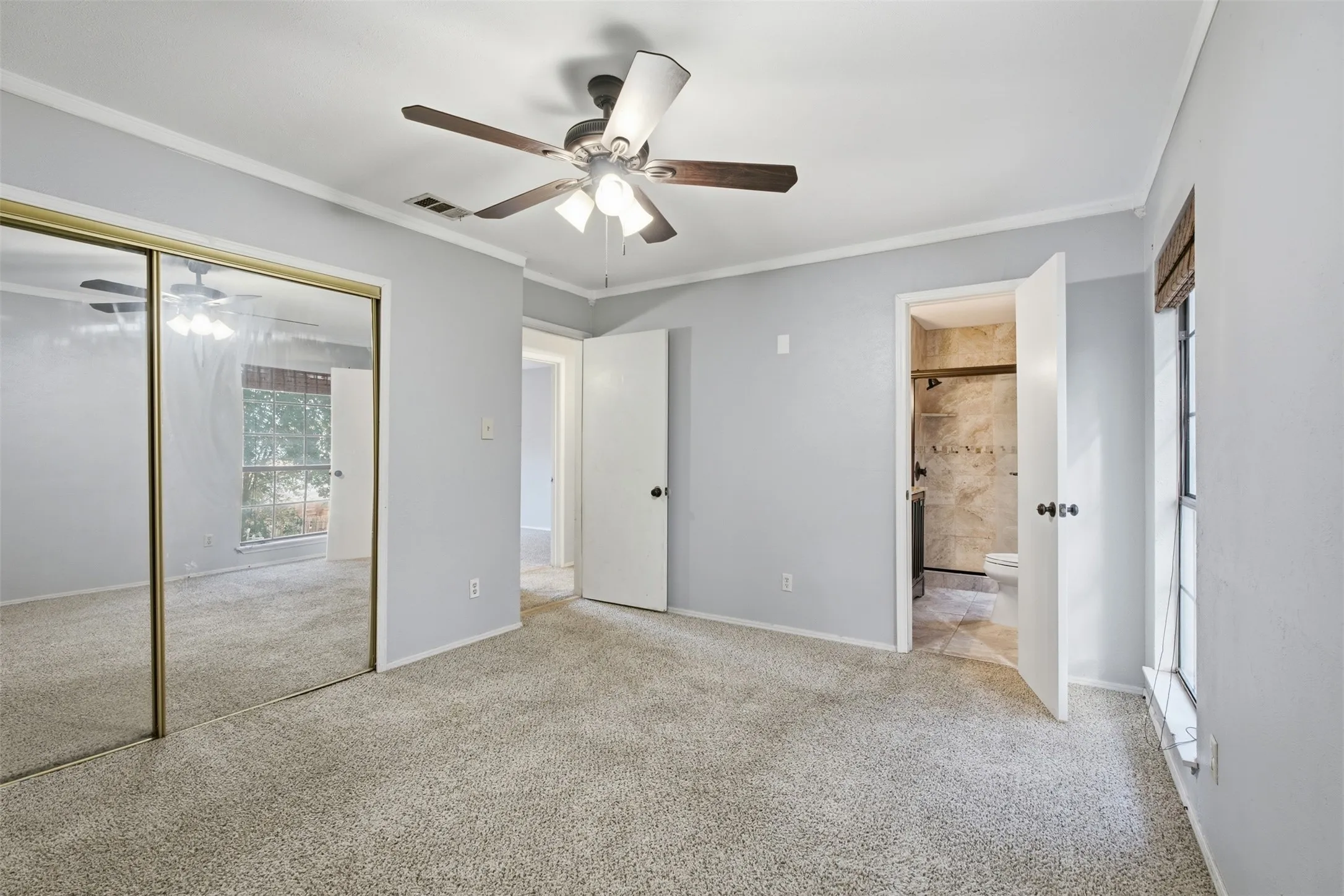 Single Family Residence For Sale in Tarrant County , 3211 Forest Creek Drive, Fort Worth, Texas 76123, 3 Bedroom, 3 Bathroom, 2 Garage spaces, 1,477 Sqft, built in 1987, mls#21393960, Real Estate Agent in Fort Worth, Homes For Sale in Tarrant county, Homes For Sale in Fort Worth, Realtor in Fort Worth Texas, Real Estate Brokerage Independent Realty Texas, Luminita Cordes Realtor