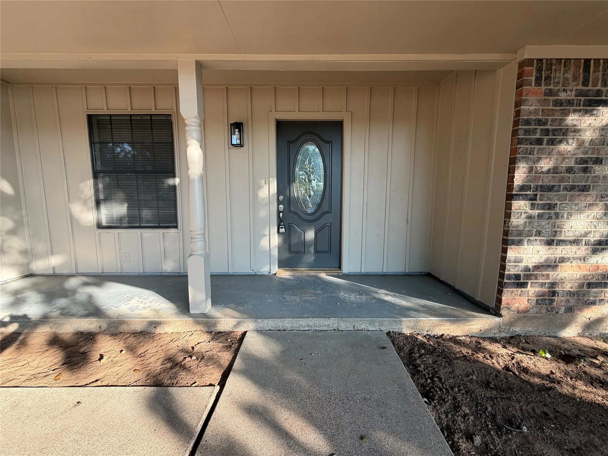 Single Family Residence For Rent in Hood County , 6203 Circo Drive, De Cordova, Texas 76049, 3 Bedroom, 2 Bathroom, 2 Garage spaces, 1,905 Sqft, built in 1978, mls#21393297, Real Estate Agent in De Cordova, Homes For Rent in Hood county, Homes For Rent in De Cordova, Realtor in De Cordova Texas, Real Estate Brokerage Independent Realty Texas, Luminita Cordes Realtor
