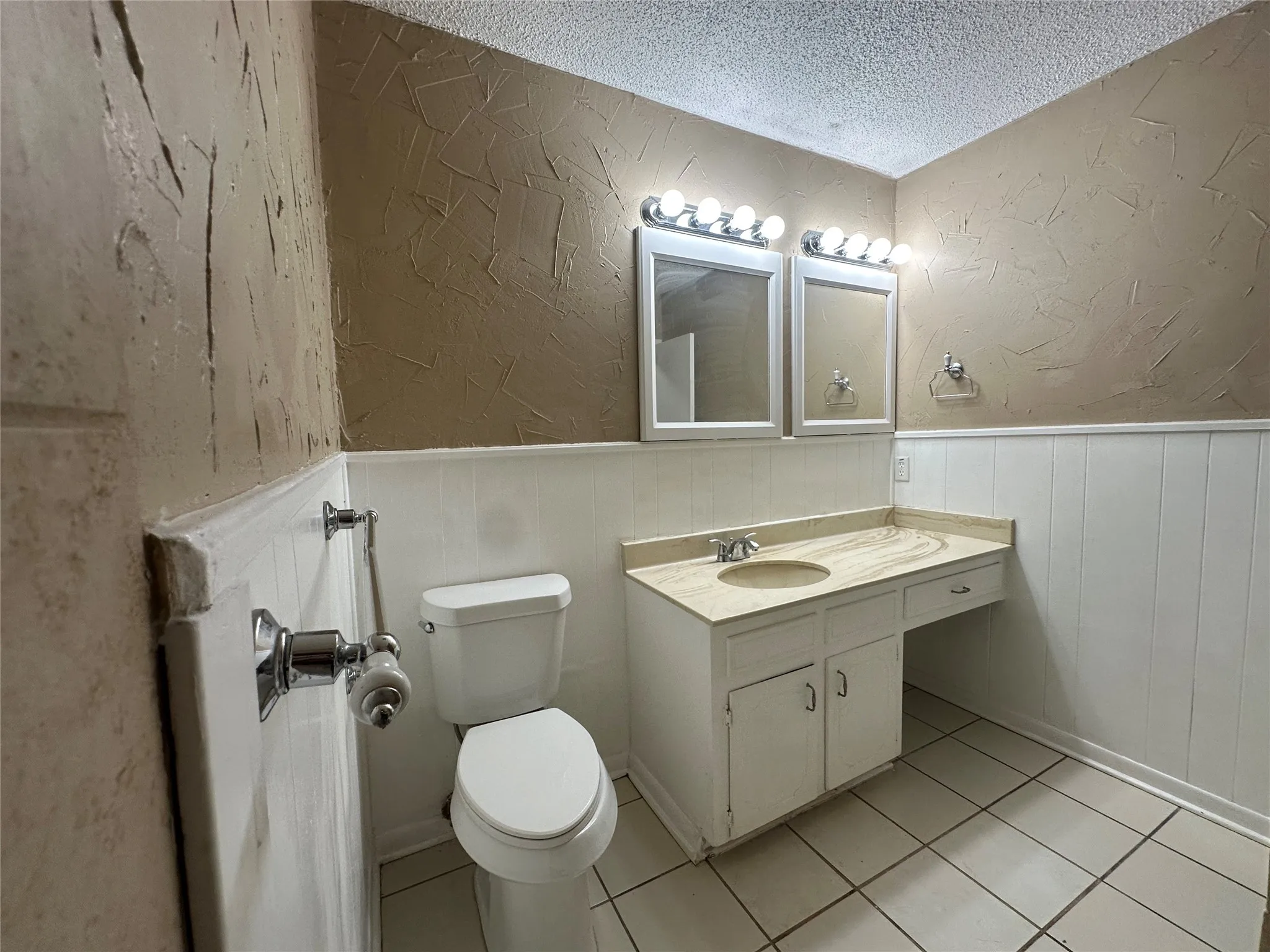 Single Family Residence For Rent in Denton County , 1204 Cordell Street, Denton, Texas 76201, 4 Bedroom, 2 Bathroom, 2 Garage spaces, 1,513 Sqft, built in 1977, mls#21394097, Real Estate Agent in Denton, Homes For Rent in Denton county, Homes For Rent in Denton, Realtor in Denton Texas, Real Estate Brokerage Independent Realty Texas, Luminita Cordes Realtor
