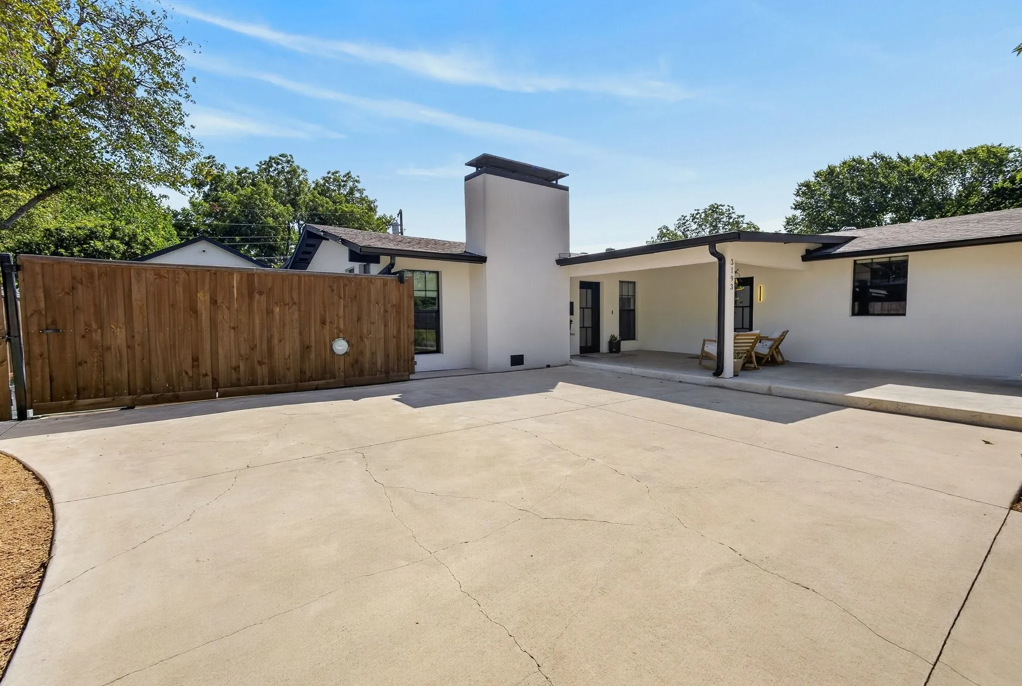 Single Family Residence For Sale in Dallas County , 3193 Northaven Road, Dallas, Texas 75229, 4 Bedroom, 5 Bathroom, 2 Garage spaces, 2,874 Sqft, built in 1960, mls#21393956, Real Estate Agent in Dallas, Homes For Sale in Dallas county, Homes For Sale in Dallas, Realtor in Dallas Texas, Real Estate Brokerage Independent Realty Texas, Luminita Cordes Realtor