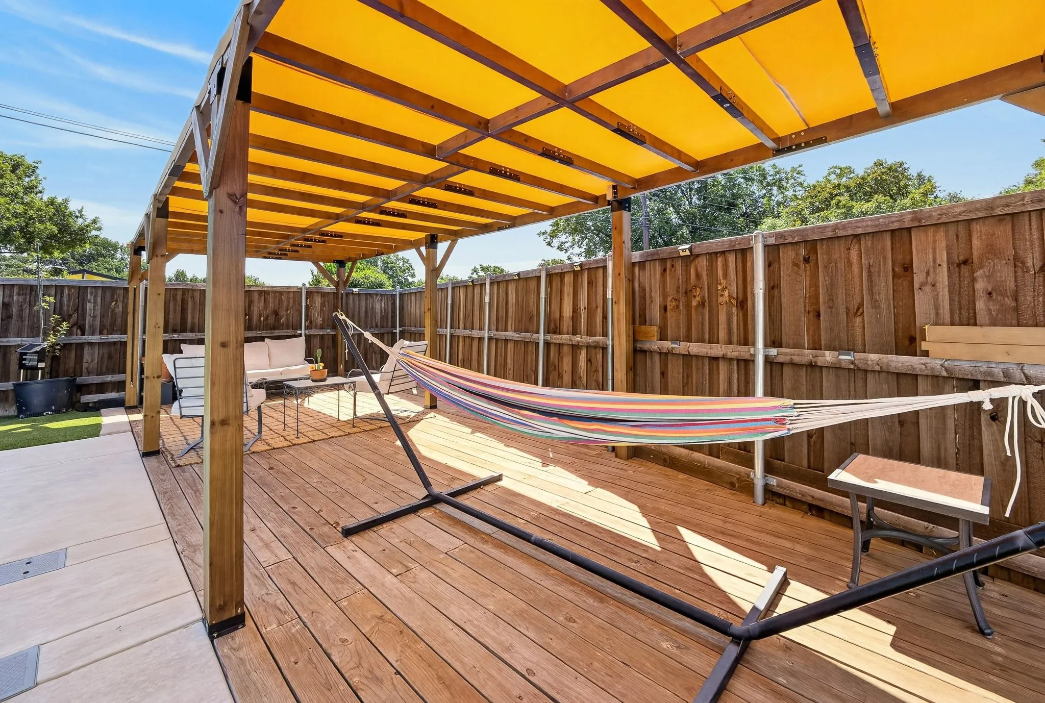 Single Family Residence For Sale in Dallas County , 3193 Northaven Road, Dallas, Texas 75229, 4 Bedroom, 5 Bathroom, 2 Garage spaces, 2,874 Sqft, built in 1960, mls#21393956, Real Estate Agent in Dallas, Homes For Sale in Dallas county, Homes For Sale in Dallas, Realtor in Dallas Texas, Real Estate Brokerage Independent Realty Texas, Luminita Cordes Realtor