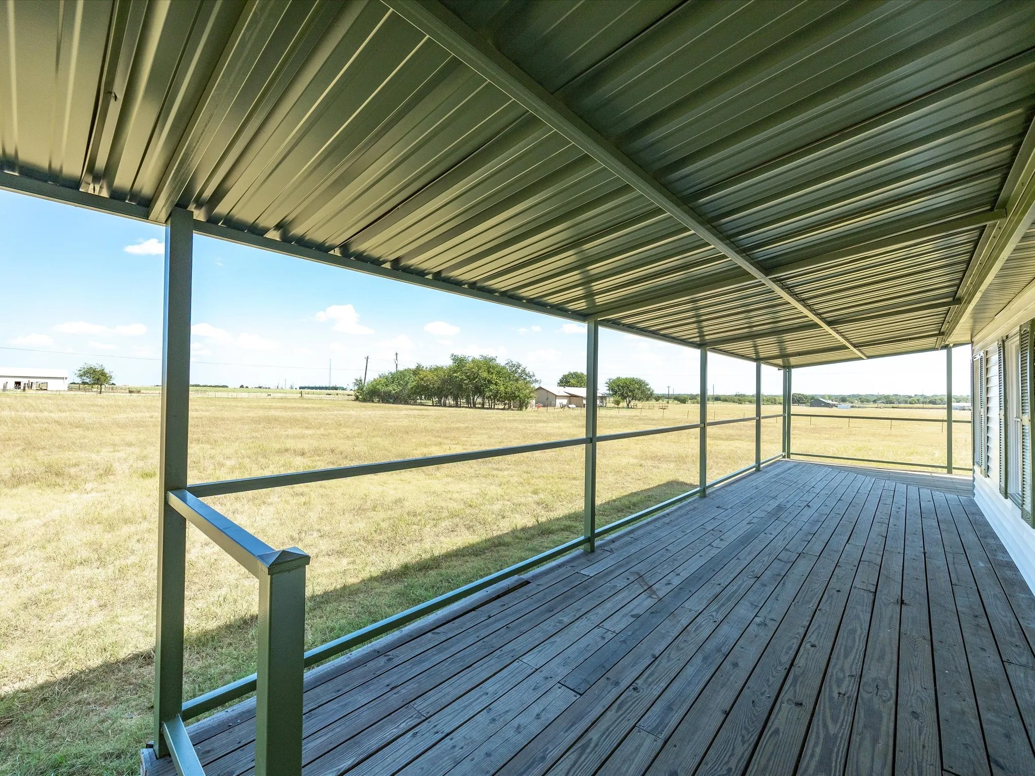HUGE porch