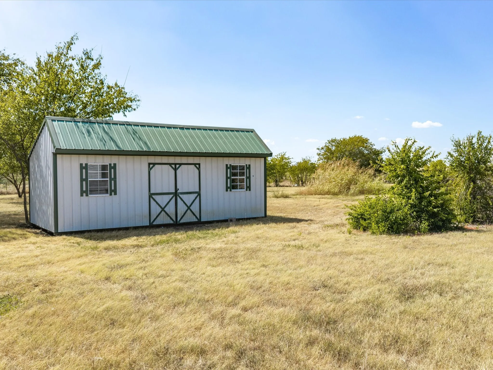 Manufactured Home For Rent in Johnson County , 3817 County Road 616, Alvarado, Texas 76009, 3 Bedroom, 2 Bathroom, Garage spaces, 1,624 Sqft, built in 1993, mls#21393996, Real Estate Agent in Alvarado, Homes For Rent in Johnson county, Homes For Rent in Alvarado, Realtor in Alvarado Texas, Real Estate Brokerage Independent Realty Texas, Luminita Cordes Realtor