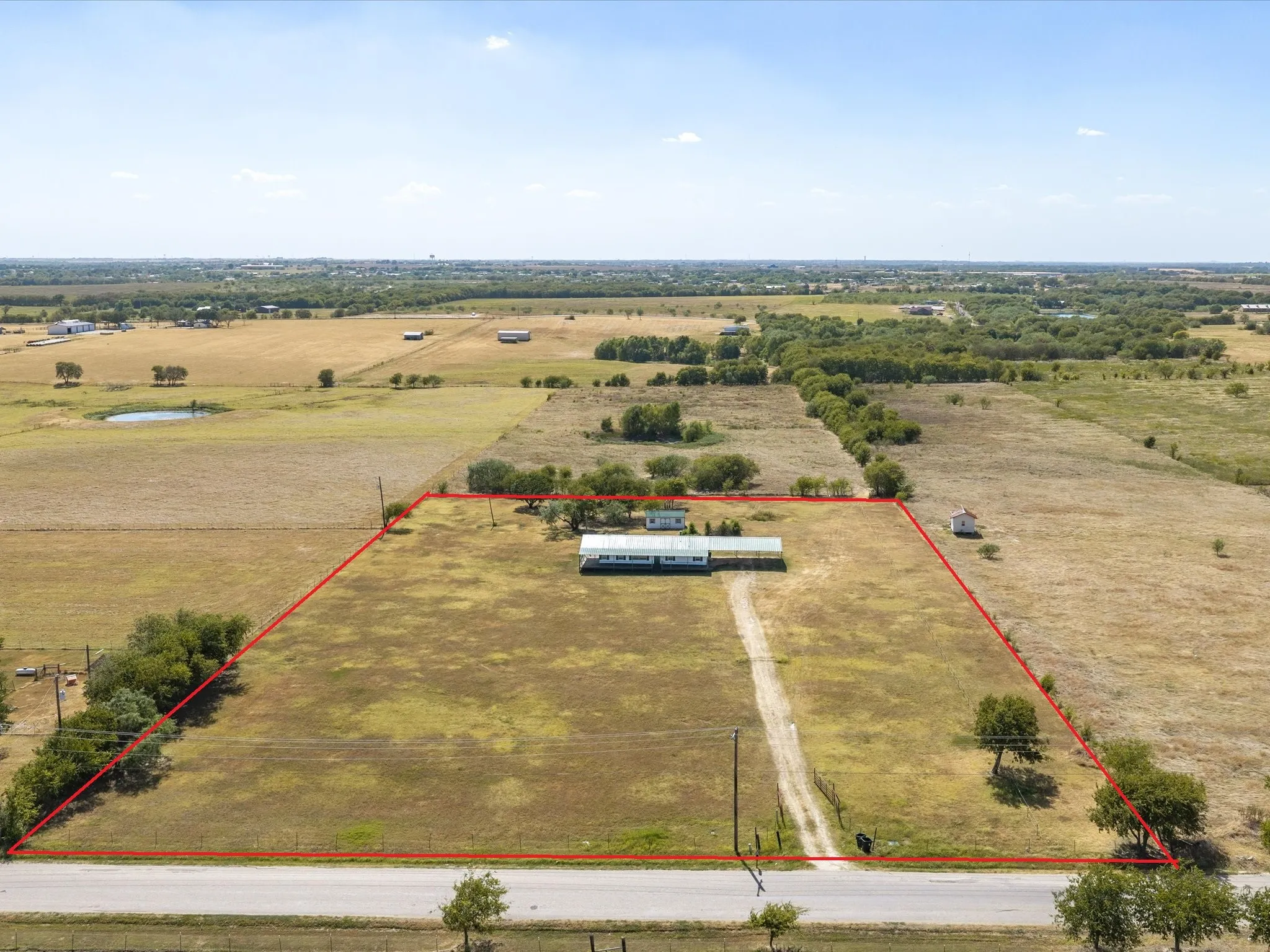 Manufactured Home For Rent in Johnson County , 3817 County Road 616, Alvarado, Texas 76009, 3 Bedroom, 2 Bathroom, Garage spaces, 1,624 Sqft, built in 1993, mls#21393996, Real Estate Agent in Alvarado, Homes For Rent in Johnson county, Homes For Rent in Alvarado, Realtor in Alvarado Texas, Real Estate Brokerage Independent Realty Texas, Luminita Cordes Realtor