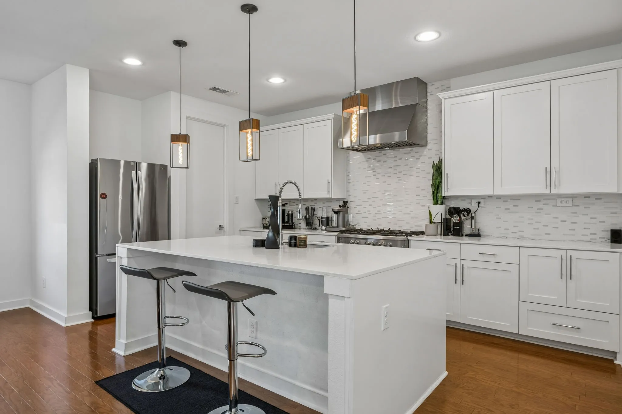 Condominium For Sale in Dallas County , 1925 California Drive 1, Dallas, Texas 75204, 2 Bedroom, 3 Bathroom, 2 Garage spaces, 1,856 Sqft, built in 2019, mls#21392309, Real Estate Agent in Dallas, Homes For Sale in Dallas county, Homes For Sale in Dallas, Realtor in Dallas Texas, Real Estate Brokerage Independent Realty Texas, Luminita Cordes Realtor