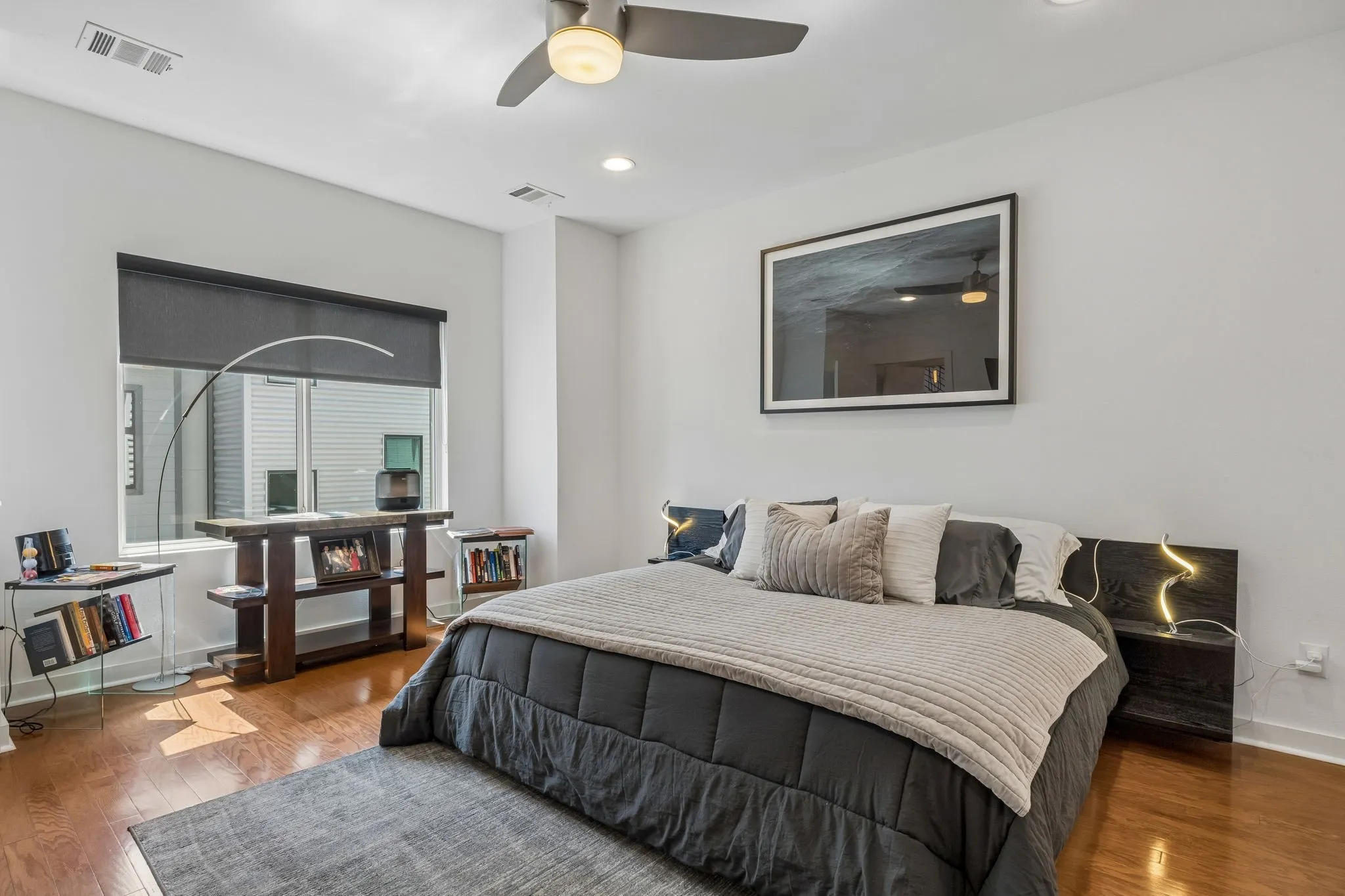 Condominium For Sale in Dallas County , 1925 California Drive 1, Dallas, Texas 75204, 2 Bedroom, 3 Bathroom, 2 Garage spaces, 1,856 Sqft, built in 2019, mls#21392309, Real Estate Agent in Dallas, Homes For Sale in Dallas county, Homes For Sale in Dallas, Realtor in Dallas Texas, Real Estate Brokerage Independent Realty Texas, Luminita Cordes Realtor