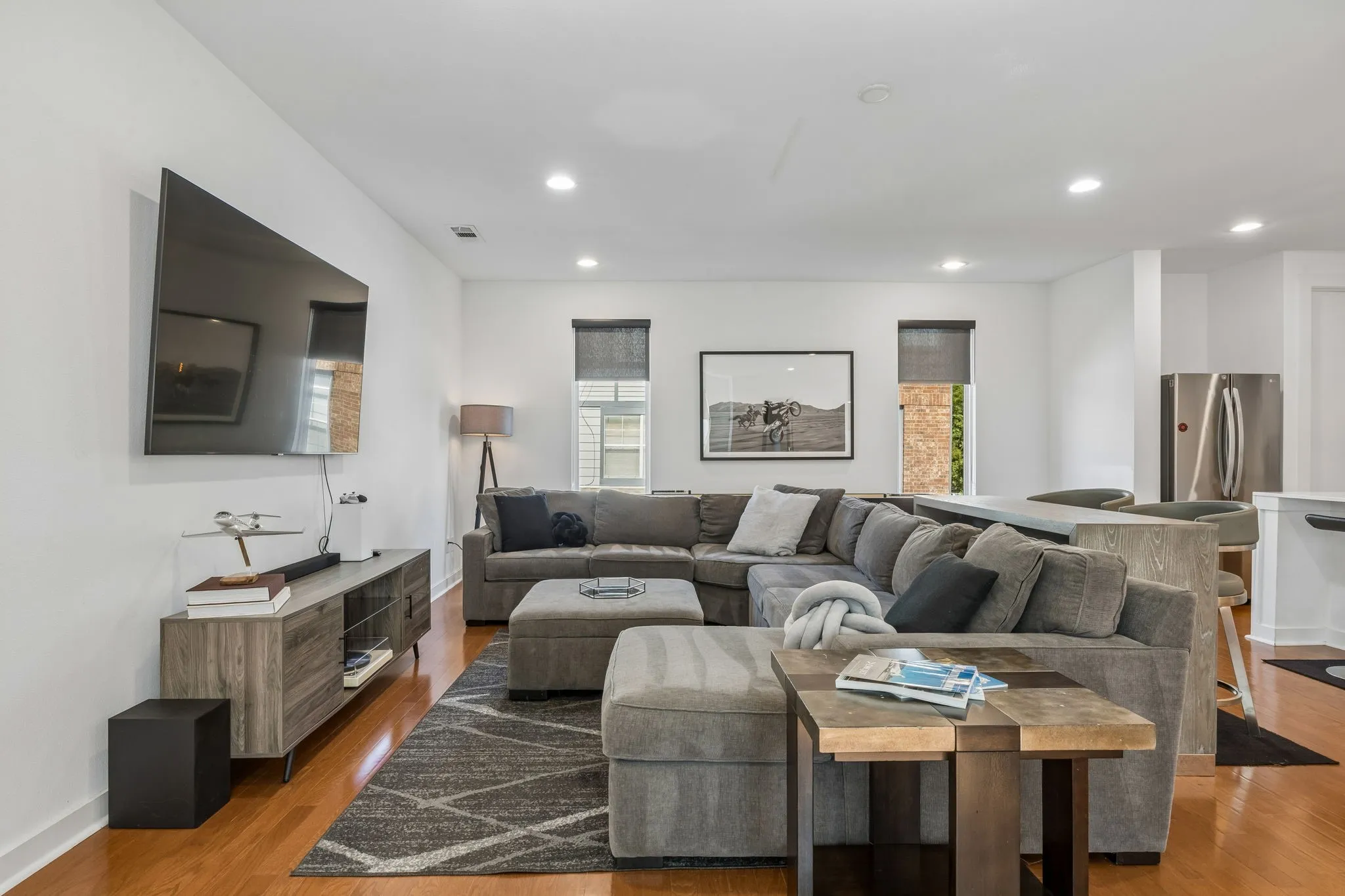 Condominium For Sale in Dallas County , 1925 California Drive 1, Dallas, Texas 75204, 2 Bedroom, 3 Bathroom, 2 Garage spaces, 1,856 Sqft, built in 2019, mls#21392309, Real Estate Agent in Dallas, Homes For Sale in Dallas county, Homes For Sale in Dallas, Realtor in Dallas Texas, Real Estate Brokerage Independent Realty Texas, Luminita Cordes Realtor