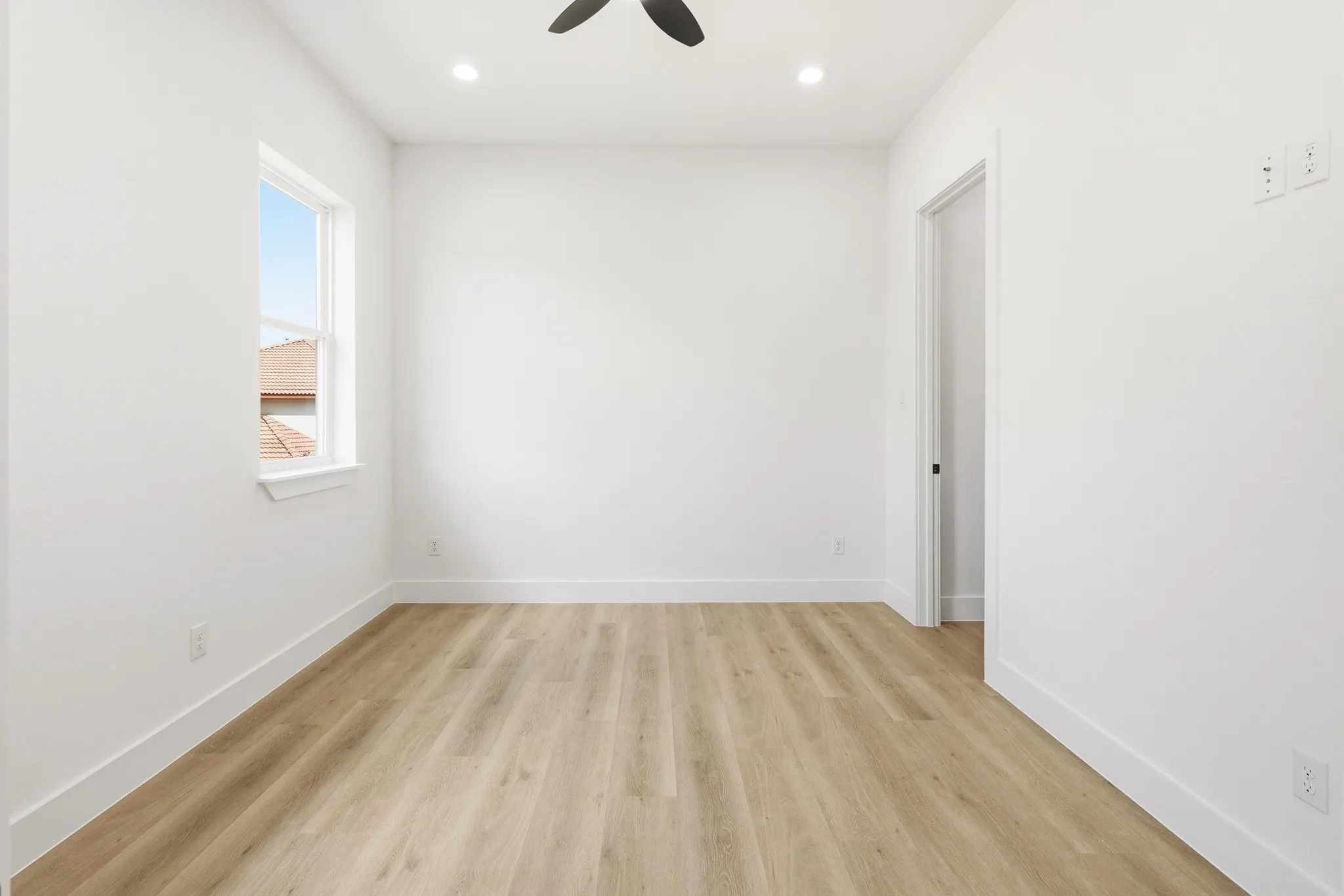 Single Family Residence For Sale in Dallas County , 1507 Dennison Street, Dallas, Texas 75212, 5 Bedroom, 4 Bathroom, 2 Garage spaces, 3,545 Sqft, built in 2026, mls#21393929, Real Estate Agent in Dallas, Homes For Sale in Dallas county, Homes For Sale in Dallas, Realtor in Dallas Texas, Real Estate Brokerage Independent Realty Texas, Luminita Cordes Realtor