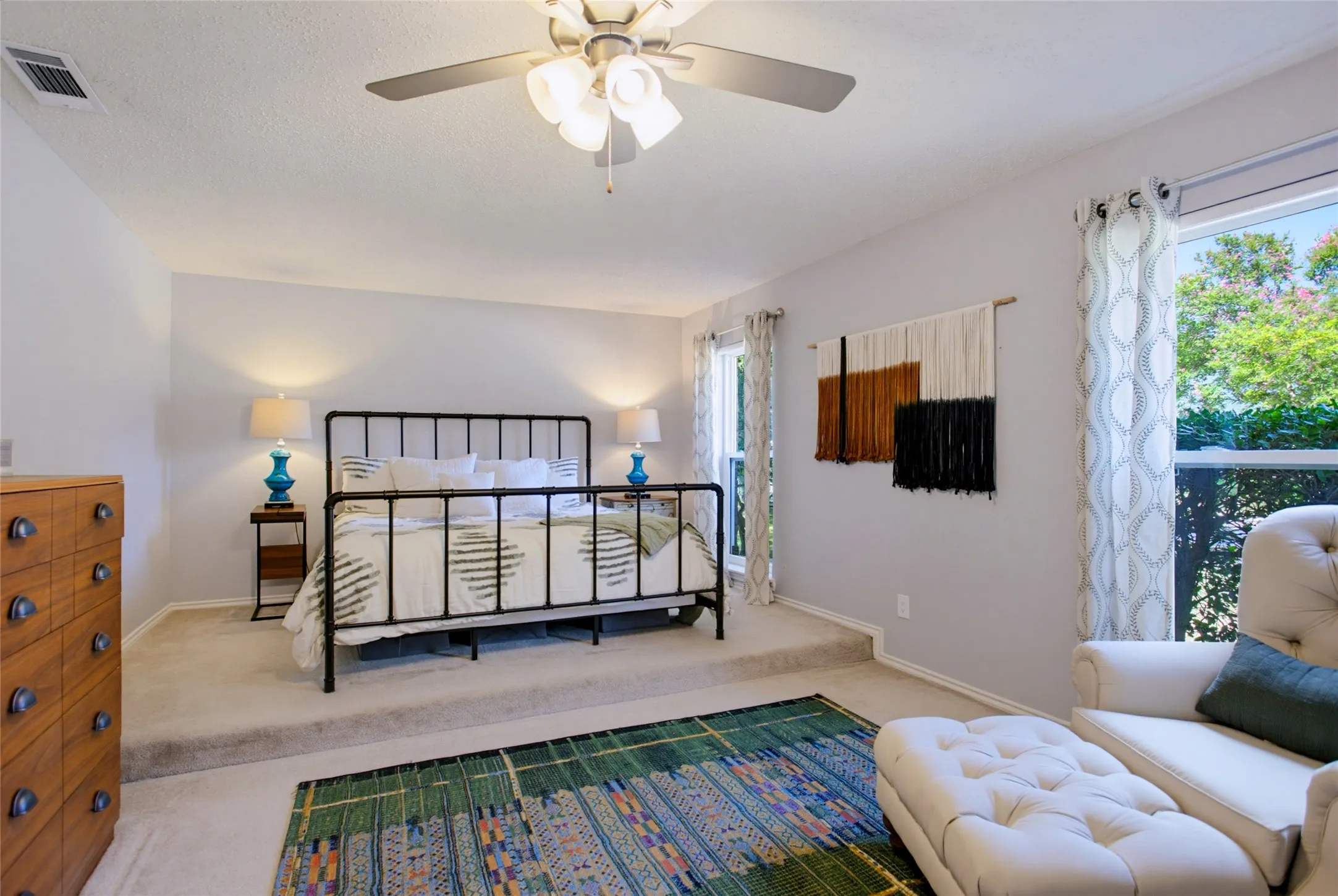 Single Family Residence For Sale in Collin County , 4416 Cleveland Drive, Plano, Texas 75093, 3 Bedroom, 2 Bathroom, 2 Garage spaces, 1,993 Sqft, built in 1979, mls#21393131, Real Estate Agent in Plano, Homes For Sale in Collin county, Homes For Sale in Plano, Realtor in Plano Texas, Real Estate Brokerage Independent Realty Texas, Luminita Cordes Realtor