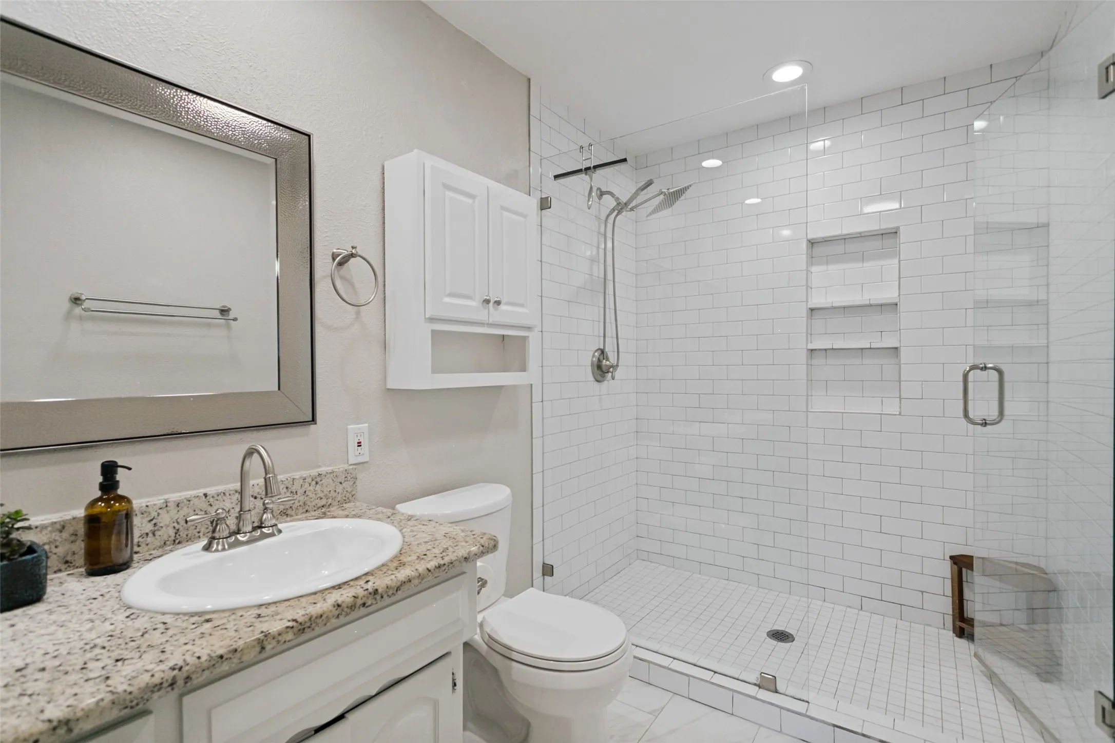Single Family Residence For Sale in Collin County , 4416 Cleveland Drive, Plano, Texas 75093, 3 Bedroom, 2 Bathroom, 2 Garage spaces, 1,993 Sqft, built in 1979, mls#21393131, Real Estate Agent in Plano, Homes For Sale in Collin county, Homes For Sale in Plano, Realtor in Plano Texas, Real Estate Brokerage Independent Realty Texas, Luminita Cordes Realtor