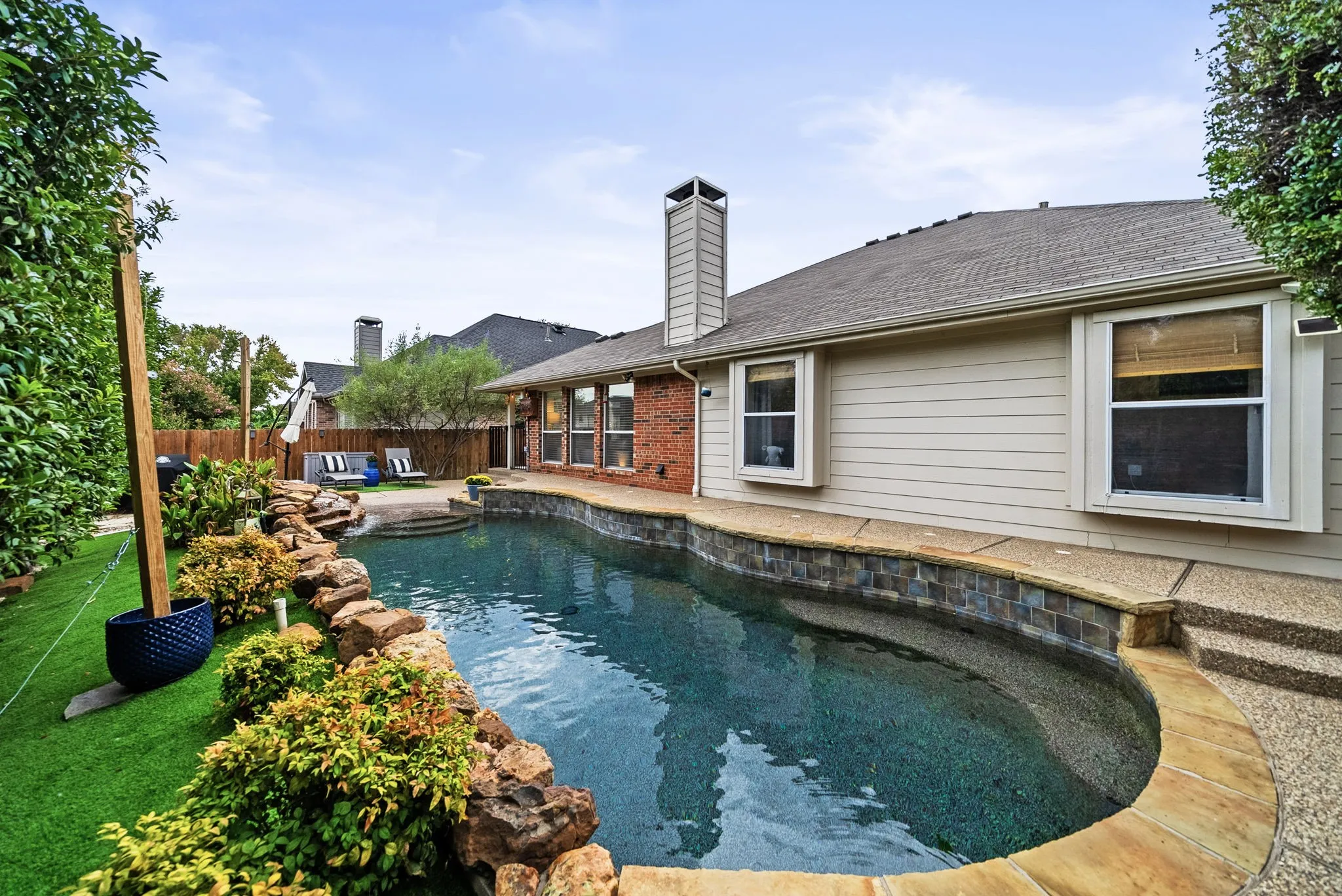 Single Family Residence For Sale in Denton County , 1112 Wentwood Drive, Corinth, Texas 76210, 4 Bedroom, 2 Bathroom, 2 Garage spaces, 2,150 Sqft, built in 2001, mls#21393908, Real Estate Agent in Corinth, Homes For Sale in Denton county, Homes For Sale in Corinth, Realtor in Corinth Texas, Real Estate Brokerage Independent Realty Texas, Luminita Cordes Realtor