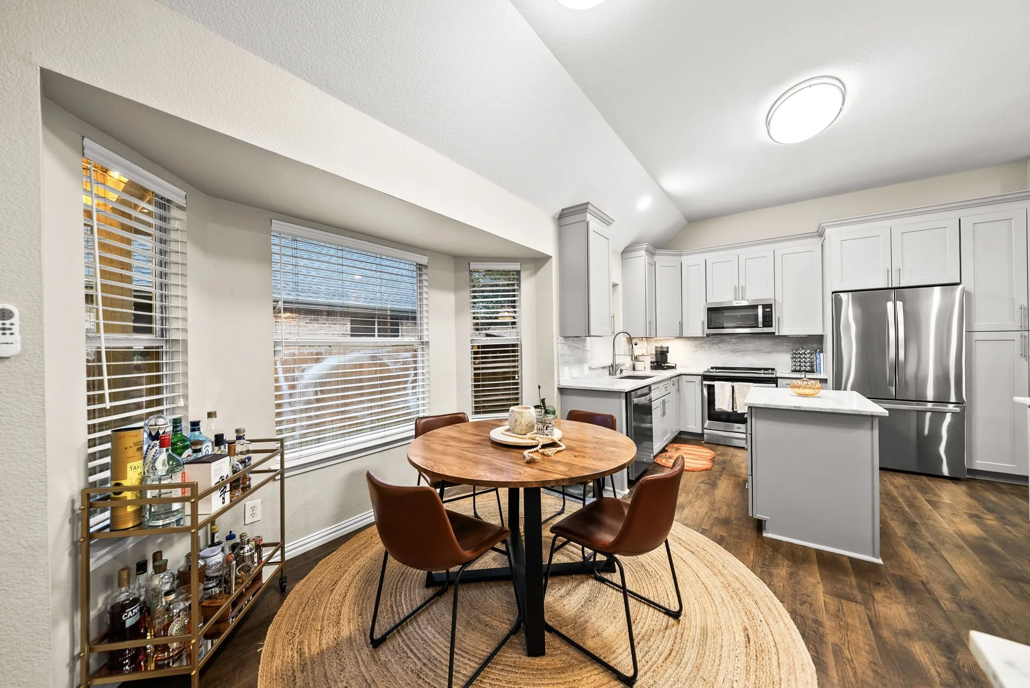 Single Family Residence For Sale in Denton County , 1112 Wentwood Drive, Corinth, Texas 76210, 4 Bedroom, 2 Bathroom, 2 Garage spaces, 2,150 Sqft, built in 2001, mls#21393908, Real Estate Agent in Corinth, Homes For Sale in Denton county, Homes For Sale in Corinth, Realtor in Corinth Texas, Real Estate Brokerage Independent Realty Texas, Luminita Cordes Realtor