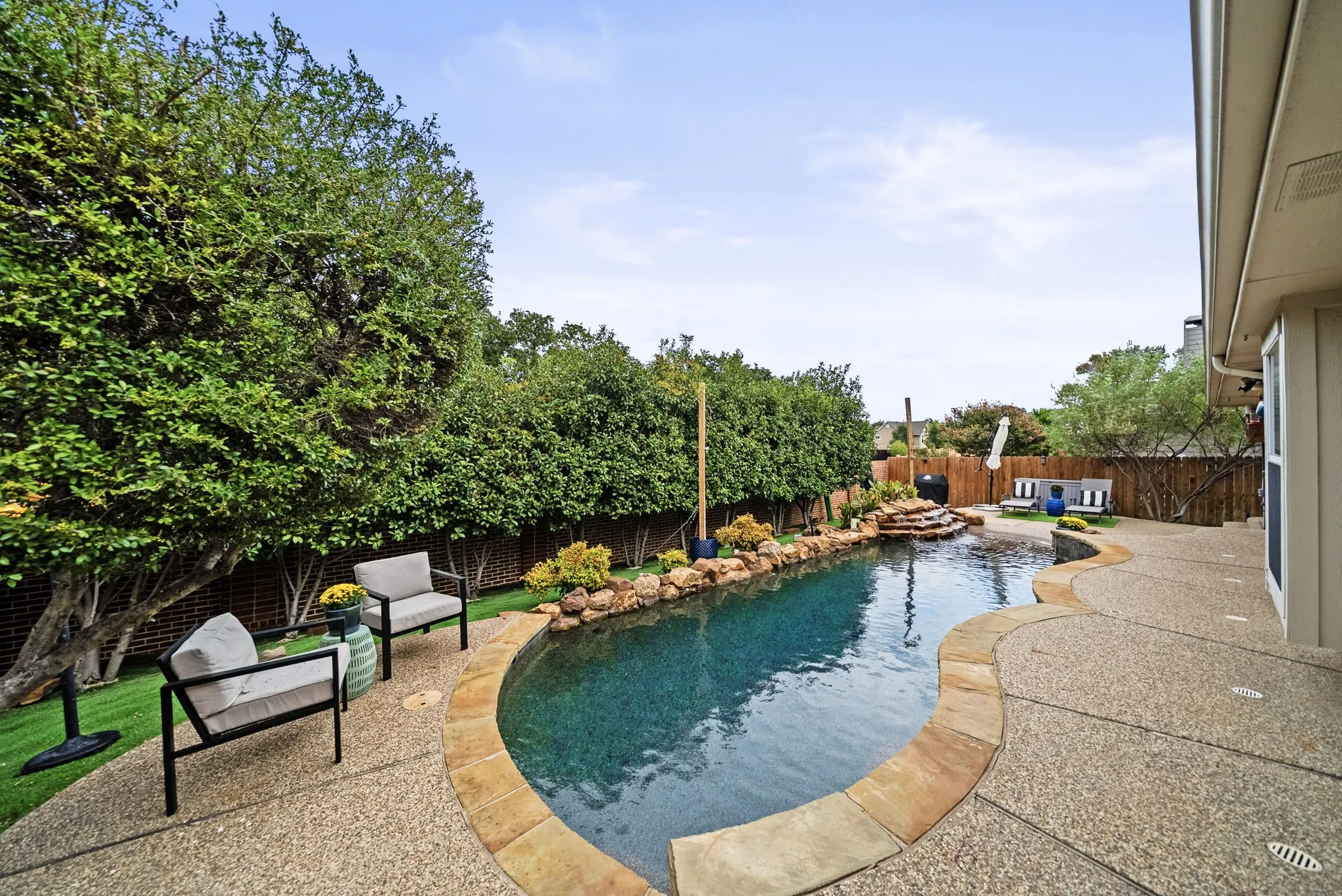 Single Family Residence For Sale in Denton County , 1112 Wentwood Drive, Corinth, Texas 76210, 4 Bedroom, 2 Bathroom, 2 Garage spaces, 2,150 Sqft, built in 2001, mls#21393908, Real Estate Agent in Corinth, Homes For Sale in Denton county, Homes For Sale in Corinth, Realtor in Corinth Texas, Real Estate Brokerage Independent Realty Texas, Luminita Cordes Realtor