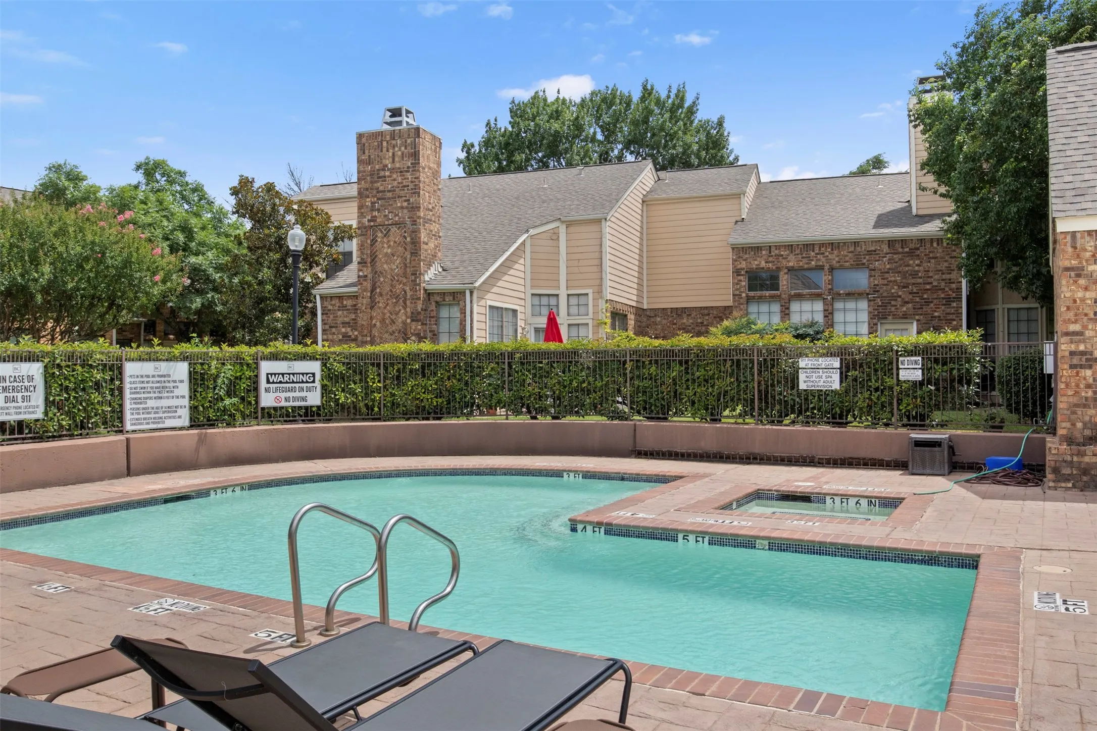 Condominium For Rent in Dallas County , 215 Cimarron Trail 1, Irving, Texas 75063, 2 Bedroom, 3 Bathroom, 1 Garage spaces, 1,348 Sqft, built in 1985, mls#21393097, Real Estate Agent in Irving, Homes For Rent in Dallas county, Homes For Rent in Irving, Realtor in Irving Texas, Real Estate Brokerage Independent Realty Texas, Luminita Cordes Realtor