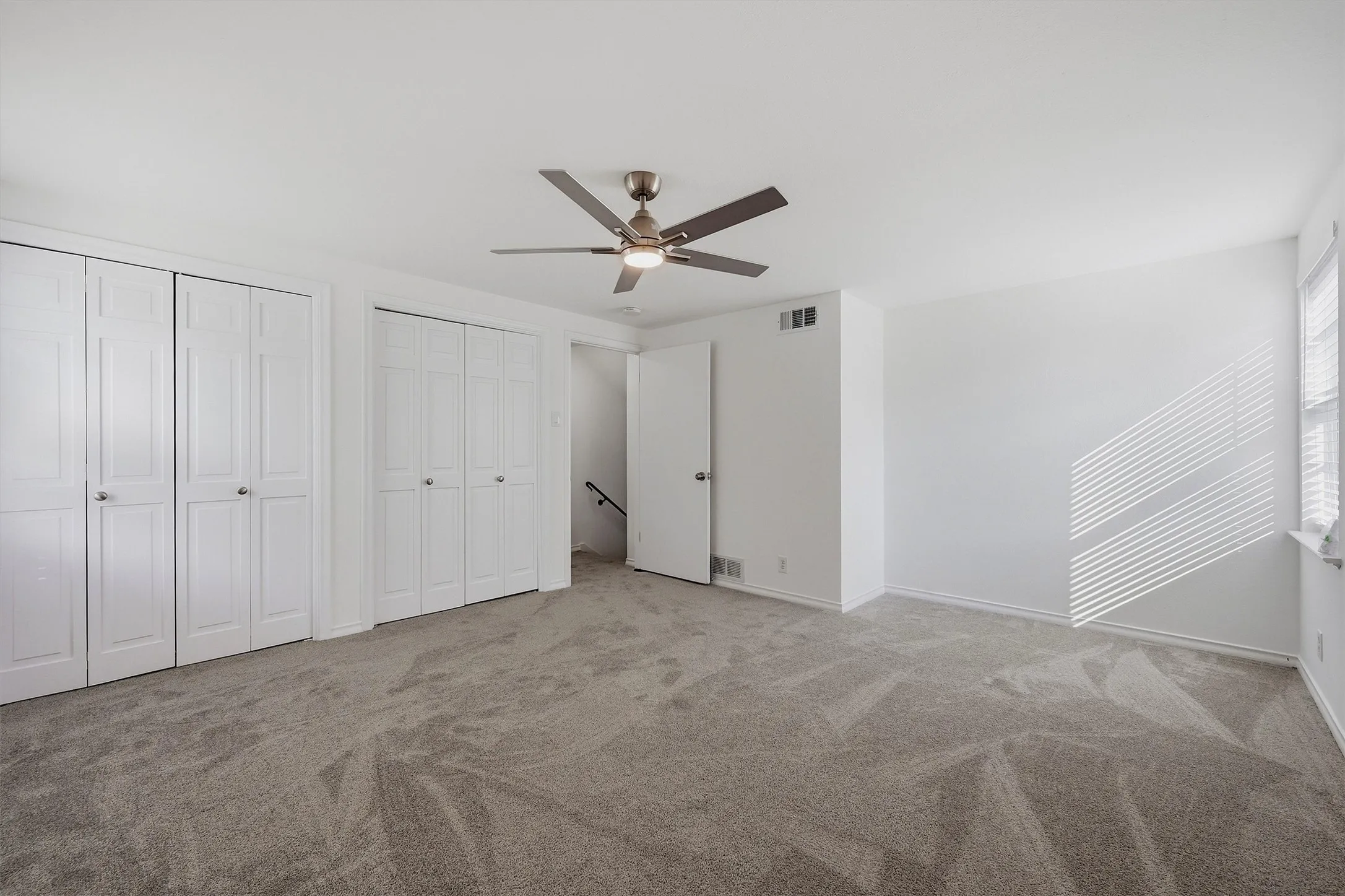 Single Family Residence For Rent in Grayson County , 600 W Pelton Street, Sherman, Texas 75092, 4 Bedroom, 2 Bathroom, 2 Garage spaces, 1,676 Sqft, built in 1960, mls#21393804, Real Estate Agent in Sherman, Homes For Rent in Grayson county, Homes For Rent in Sherman, Realtor in Sherman Texas, Real Estate Brokerage Independent Realty Texas, Luminita Cordes Realtor