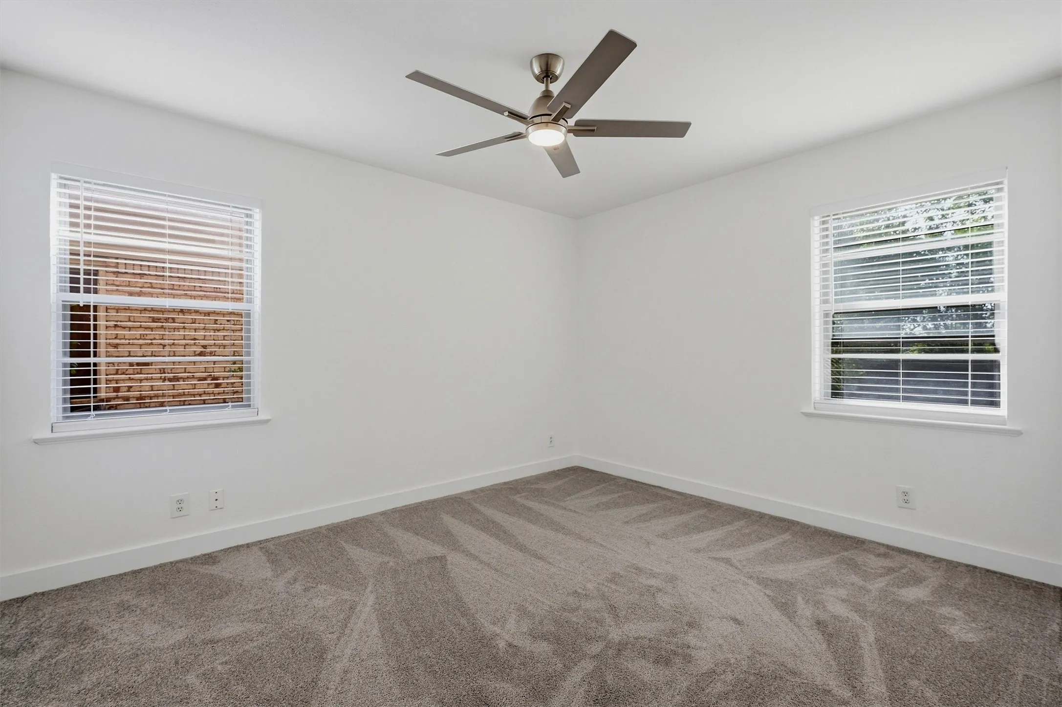 Single Family Residence For Rent in Grayson County , 600 W Pelton Street, Sherman, Texas 75092, 4 Bedroom, 2 Bathroom, 2 Garage spaces, 1,676 Sqft, built in 1960, mls#21393804, Real Estate Agent in Sherman, Homes For Rent in Grayson county, Homes For Rent in Sherman, Realtor in Sherman Texas, Real Estate Brokerage Independent Realty Texas, Luminita Cordes Realtor