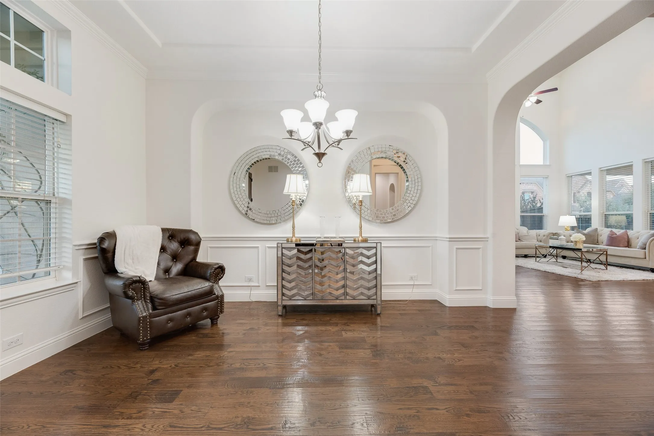 Single Family Residence For Sale in Collin County , 2408 Brisbane Lane, Plano, Texas 75075, 5 Bedroom, 5 Bathroom, 3 Garage spaces, 4,358 Sqft, built in 2015, mls#21388304, Real Estate Agent in Plano, Homes For Sale in Collin county, Homes For Sale in Plano, Realtor in Plano Texas, Real Estate Brokerage Independent Realty Texas, Luminita Cordes Realtor