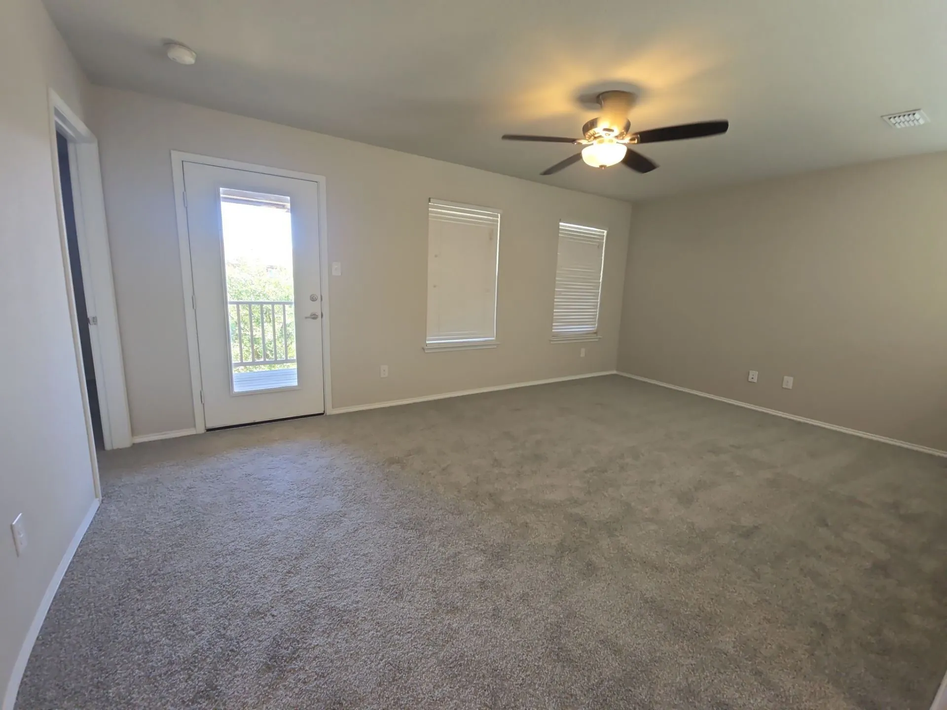 Single Family Residence For Rent in Tarrant County , 7601 Boat Wind Road, Fort Worth, Texas 76179, 3 Bedroom, 3 Bathroom, 2 Garage spaces, 2,773 Sqft, built in 2017, mls#21394129, Real Estate Agent in Fort Worth, Homes For Rent in Tarrant county, Homes For Rent in Fort Worth, Realtor in Fort Worth Texas, Real Estate Brokerage Independent Realty Texas, Luminita Cordes Realtor