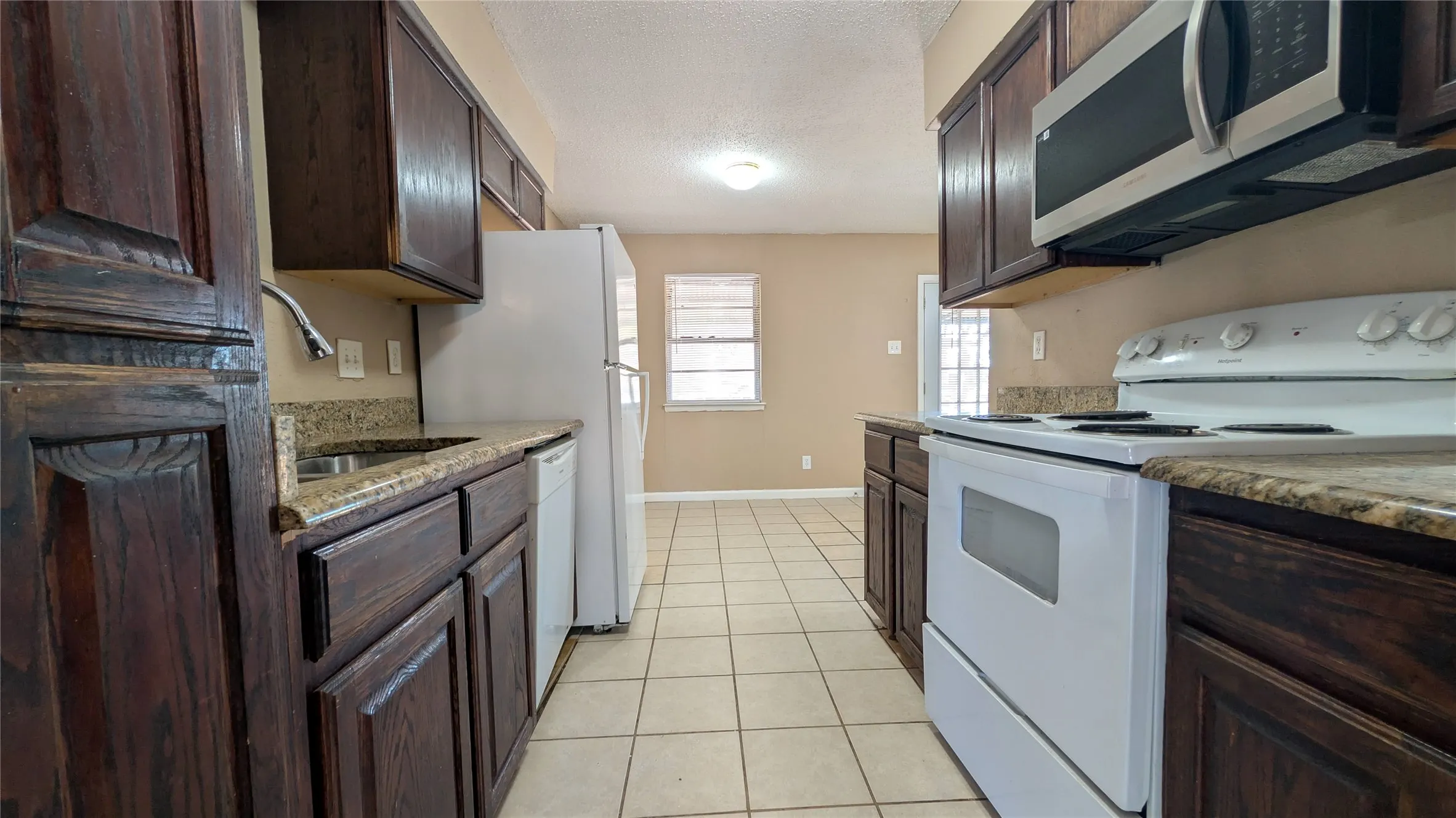 Single Family Residence For Rent in Denton County , 514 Campbell Lane, Denton, Texas 76209, 3 Bedroom, 2 Bathroom, Garage spaces, 1,480 Sqft, built in 1960, mls#21394136, Real Estate Agent in Denton, Homes For Rent in Denton county, Homes For Rent in Denton, Realtor in Denton Texas, Real Estate Brokerage Independent Realty Texas, Luminita Cordes Realtor