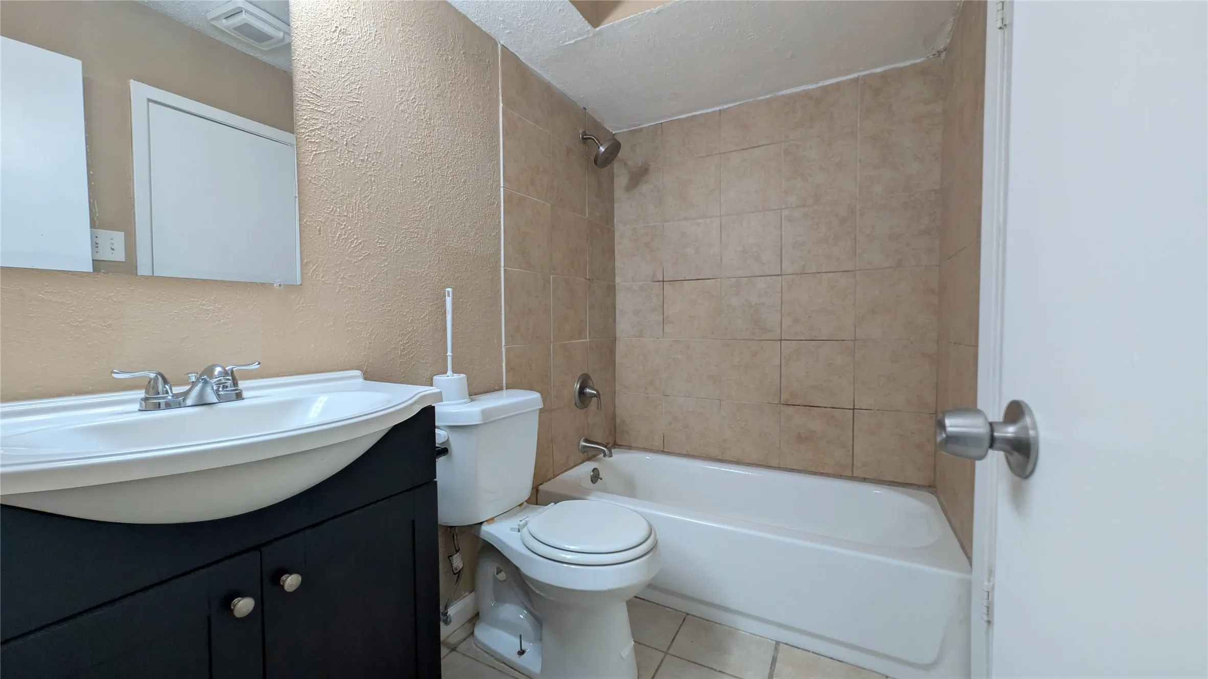 Single Family Residence For Rent in Denton County , 514 Campbell Lane, Denton, Texas 76209, 3 Bedroom, 2 Bathroom, Garage spaces, 1,480 Sqft, built in 1960, mls#21394136, Real Estate Agent in Denton, Homes For Rent in Denton county, Homes For Rent in Denton, Realtor in Denton Texas, Real Estate Brokerage Independent Realty Texas, Luminita Cordes Realtor