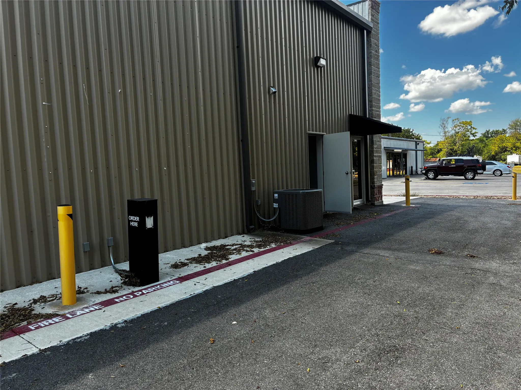 Retail For Rent in Lampasas County , 1009 E 4th Street C, D, E, Lampasas, Texas 76550, 0, 0, Garage spaces, 0 Sqft, built in 2024, mls#21393284, Real Estate Agent in Lampasas, Homes For Rent in Lampasas county, Homes For Rent in Lampasas, Realtor in Lampasas Texas, Real Estate Brokerage Independent Realty Texas, Luminita Cordes Realtor