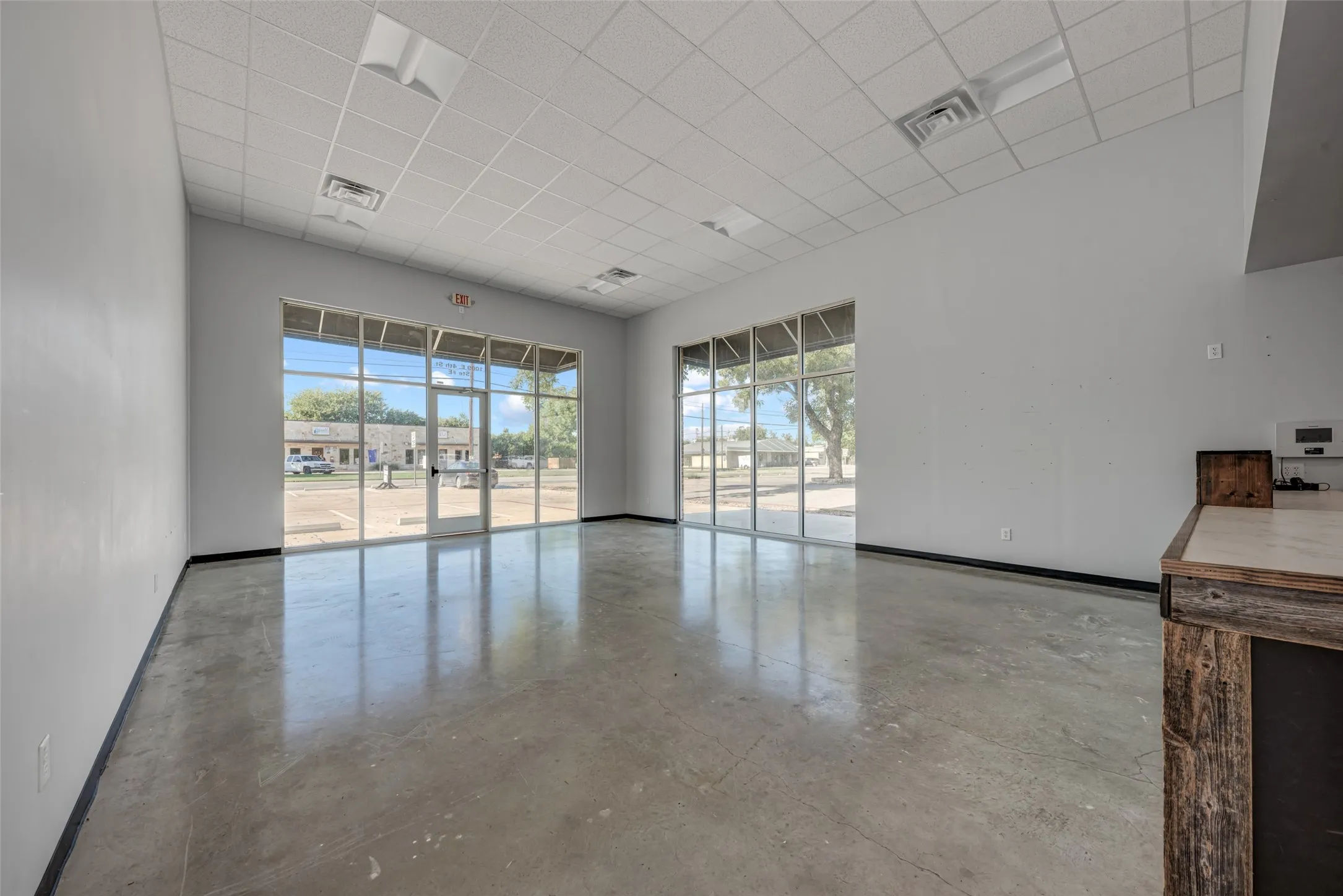 Retail For Rent in Lampasas County , 1009 E 4th Street C, D, E, Lampasas, Texas 76550, 0, 0, Garage spaces, 0 Sqft, built in 2024, mls#21393284, Real Estate Agent in Lampasas, Homes For Rent in Lampasas county, Homes For Rent in Lampasas, Realtor in Lampasas Texas, Real Estate Brokerage Independent Realty Texas, Luminita Cordes Realtor