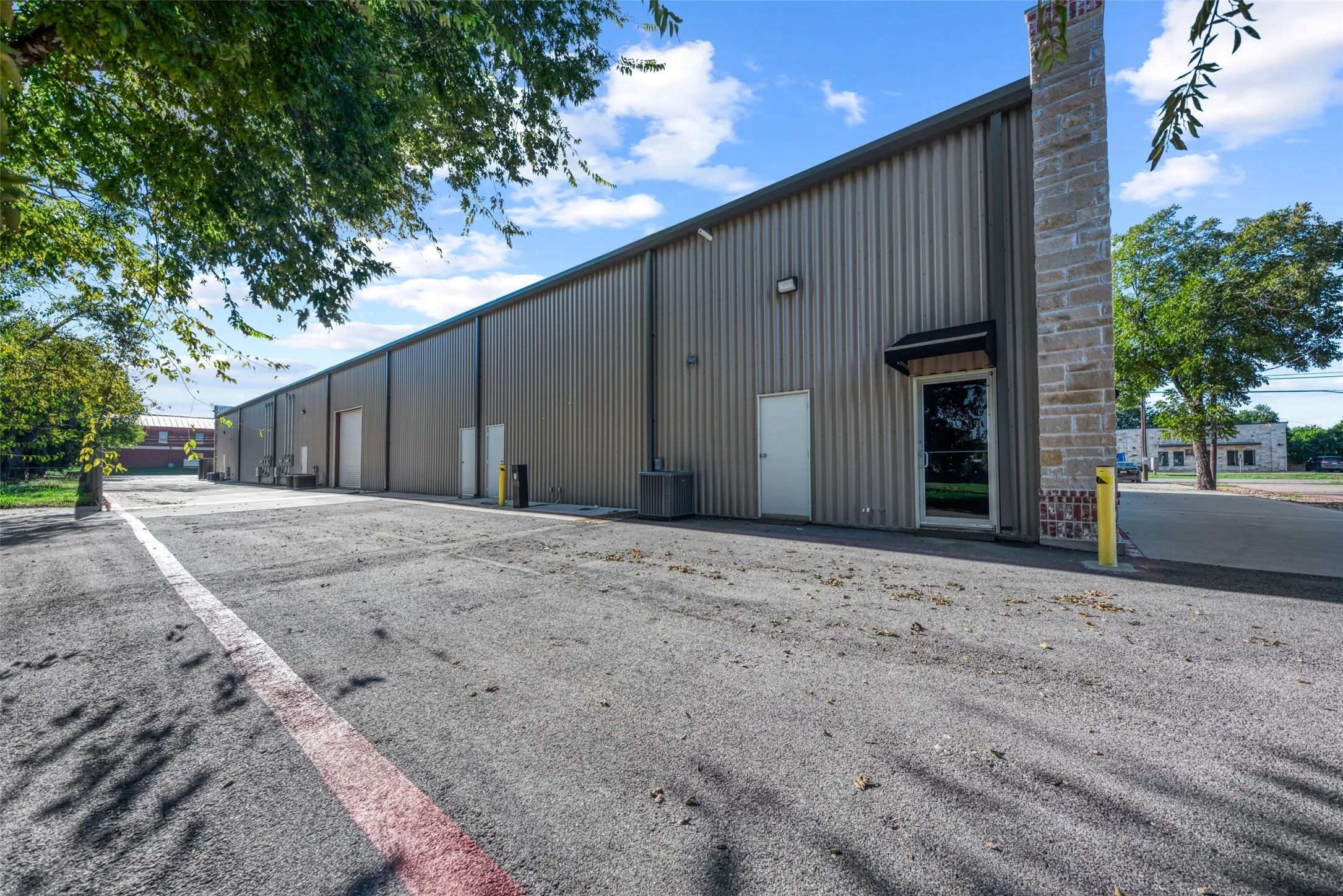 Retail For Rent in Lampasas County , 1009 E 4th Street C, D, E, Lampasas, Texas 76550, 0, 0, Garage spaces, 0 Sqft, built in 2024, mls#21393284, Real Estate Agent in Lampasas, Homes For Rent in Lampasas county, Homes For Rent in Lampasas, Realtor in Lampasas Texas, Real Estate Brokerage Independent Realty Texas, Luminita Cordes Realtor